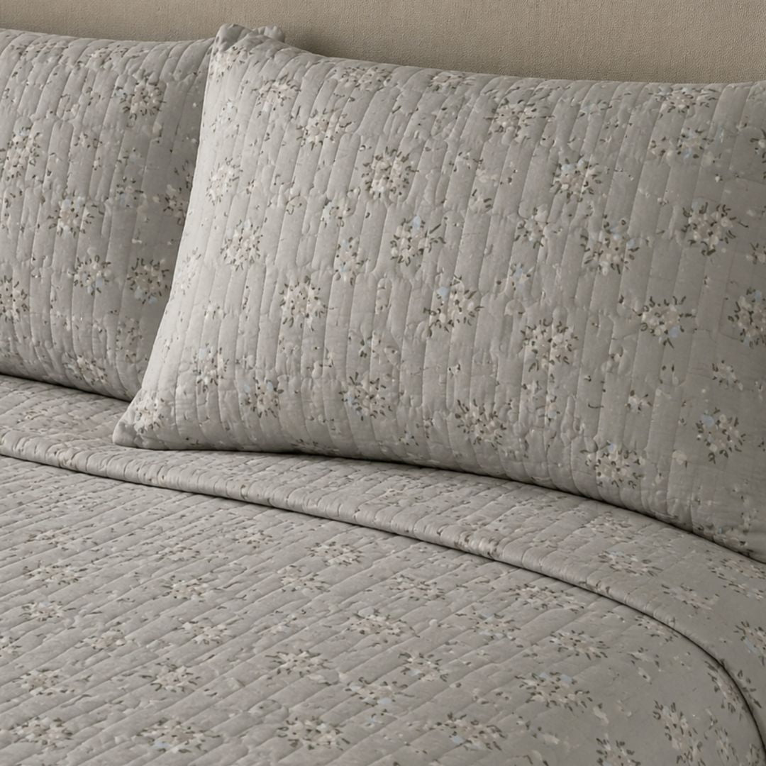 English Cottage Print Bedcover