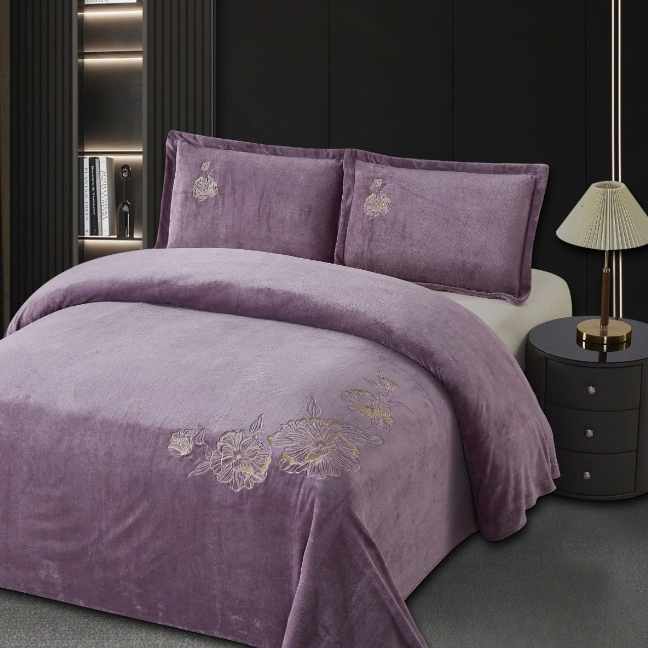 Premium Embroidery Velvet-Touch Bedsheet Set