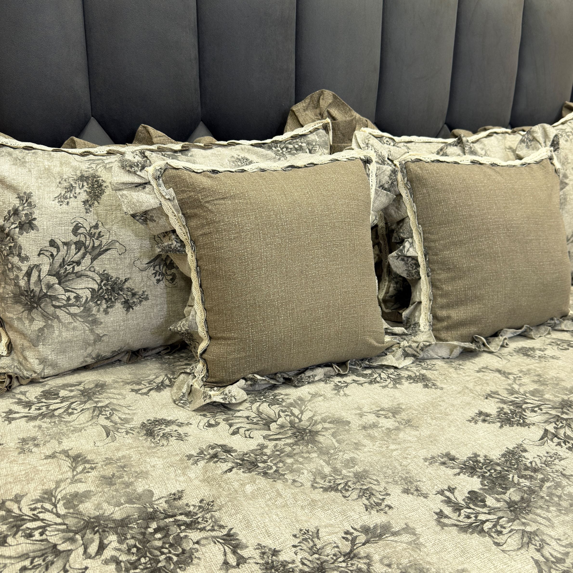 French Toile Print Luxury Bedsheet Set - 5 Pc Coordinated Collection