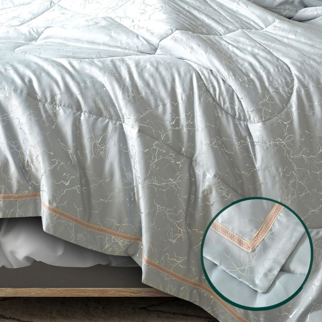 AC Comforter
