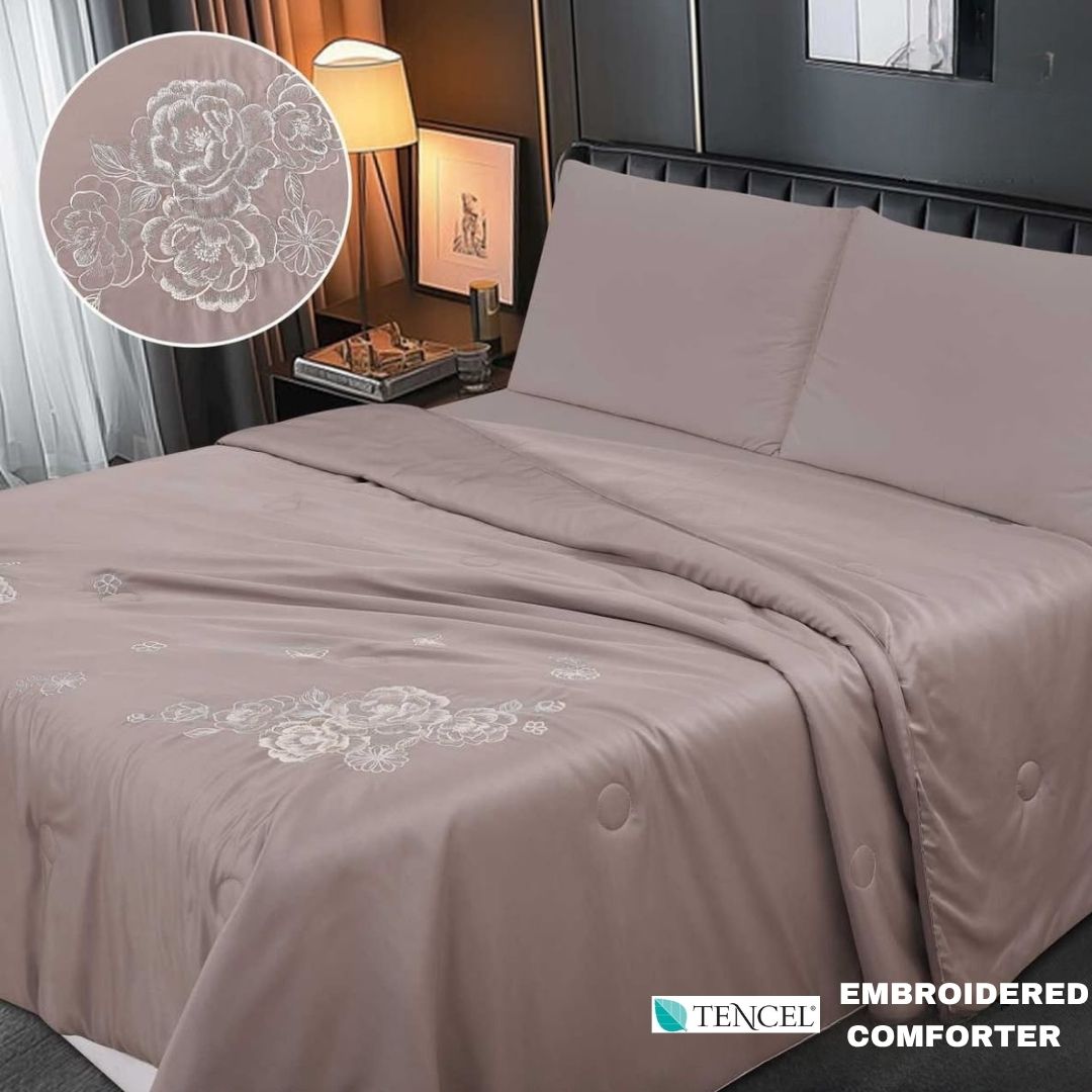 Tensil Silk Embroidered AC Comforter