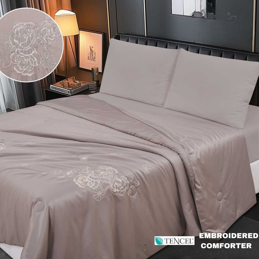 Tensil Silk Embroidered AC Comforter