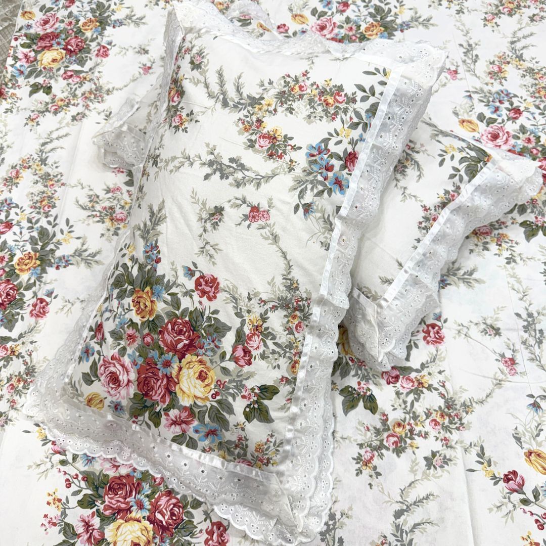 Vintage Floral Prints Bedsheet Set