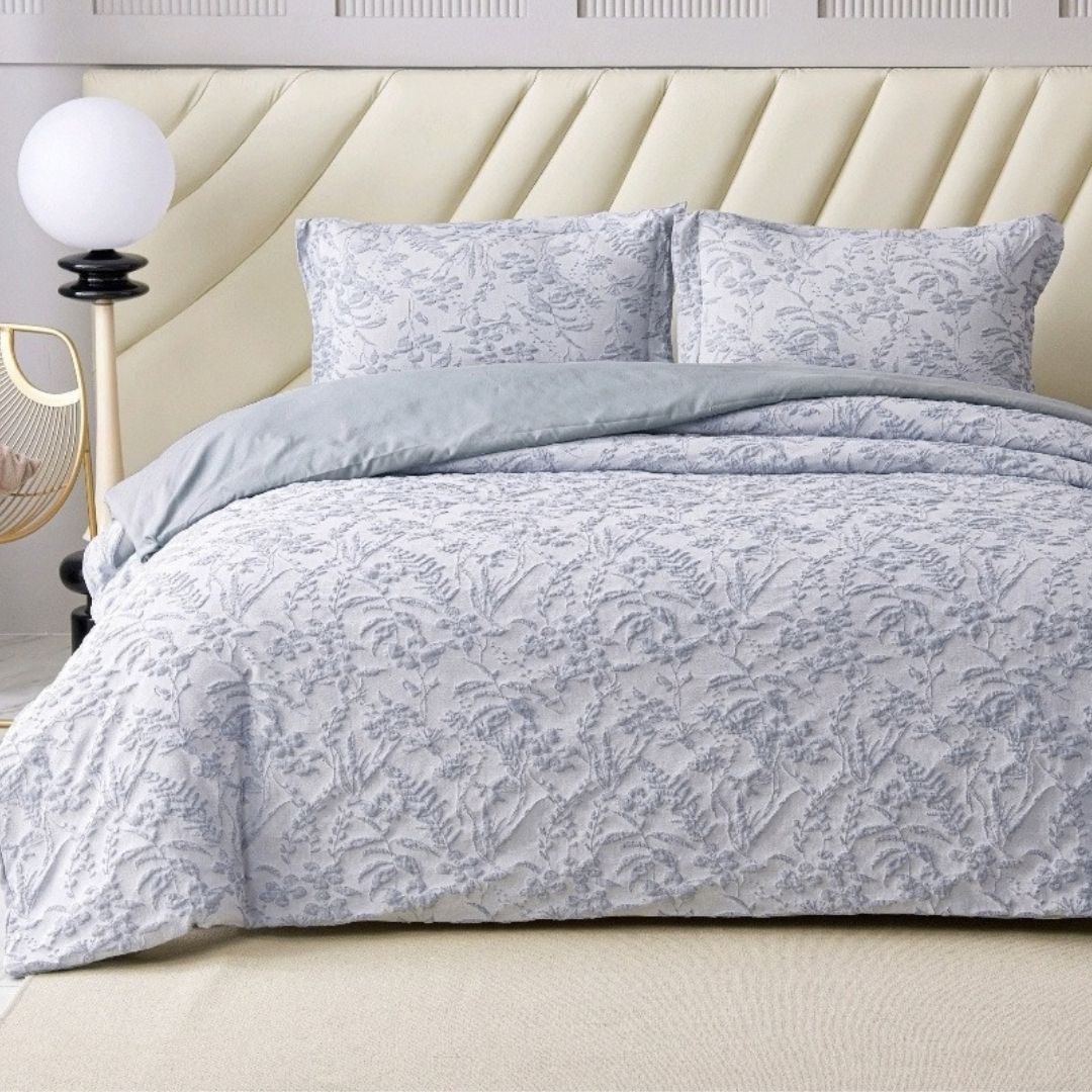 Raffles Comforter Set