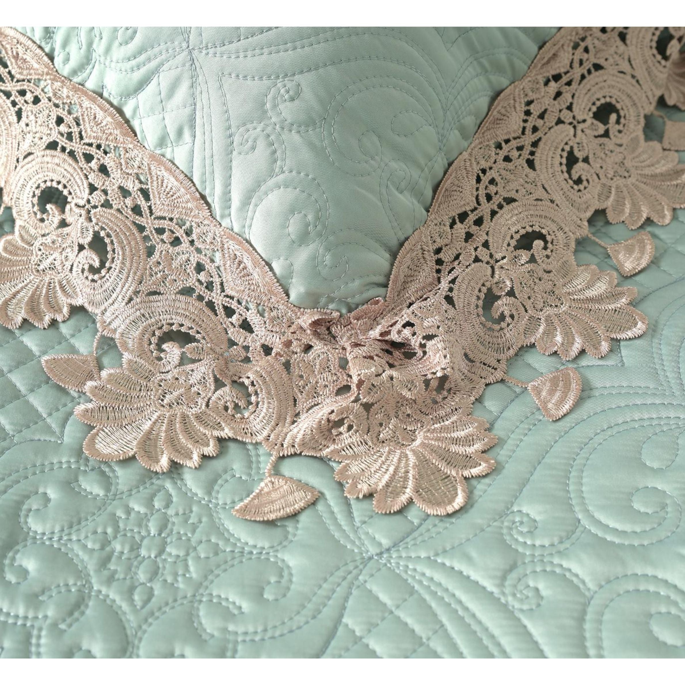 Italian Couture Finished Bridal Trousseau Bedding Set – Luxury Bridal Suite Collection