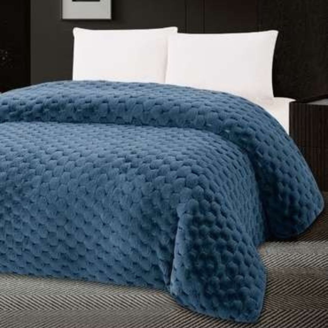 3-in-1 Hexagon Rabbit Fur Blanket Cum Duvet Cover Cum Quilt