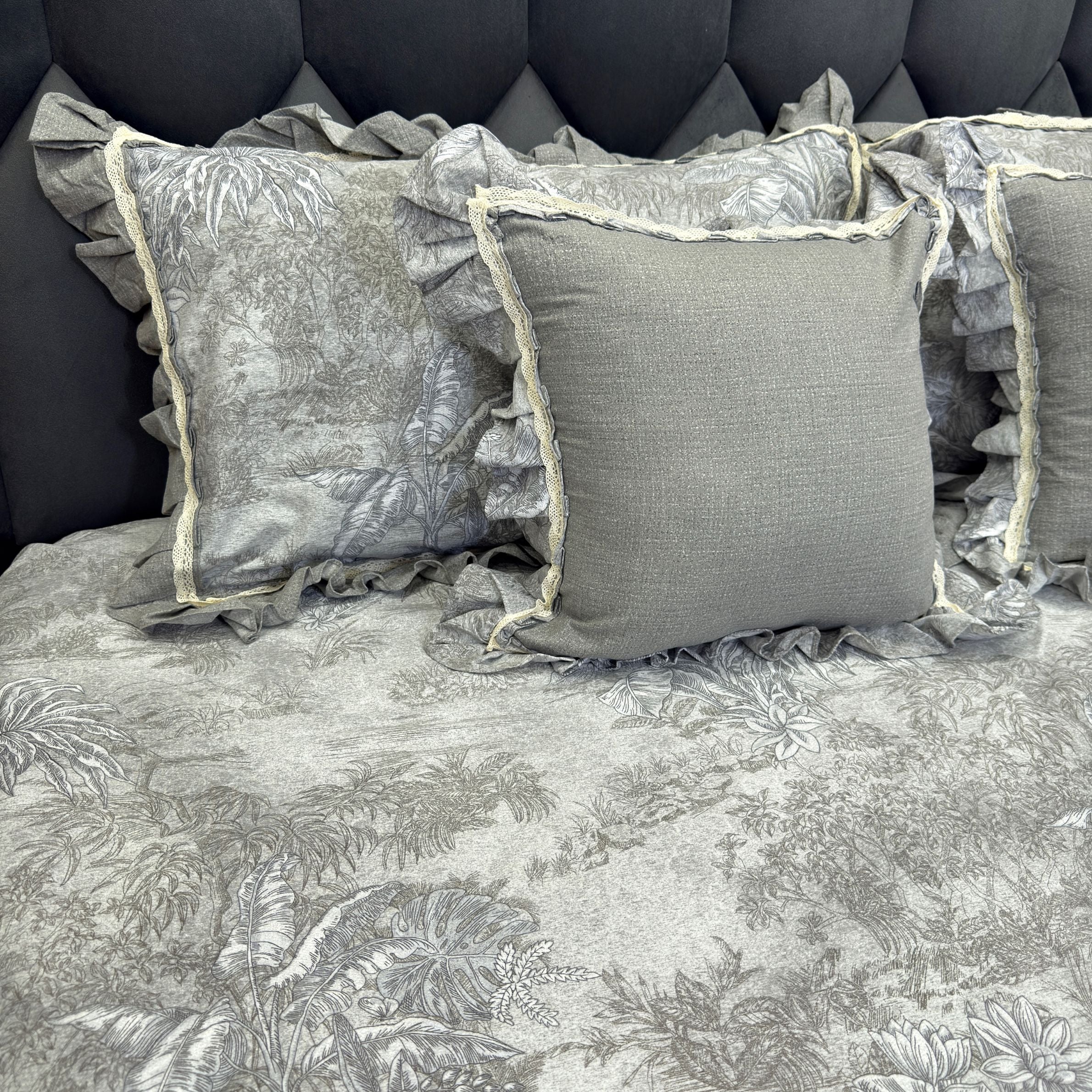 French Toile Print Luxury Bedsheet Set - 5 Pc Coordinated Collection