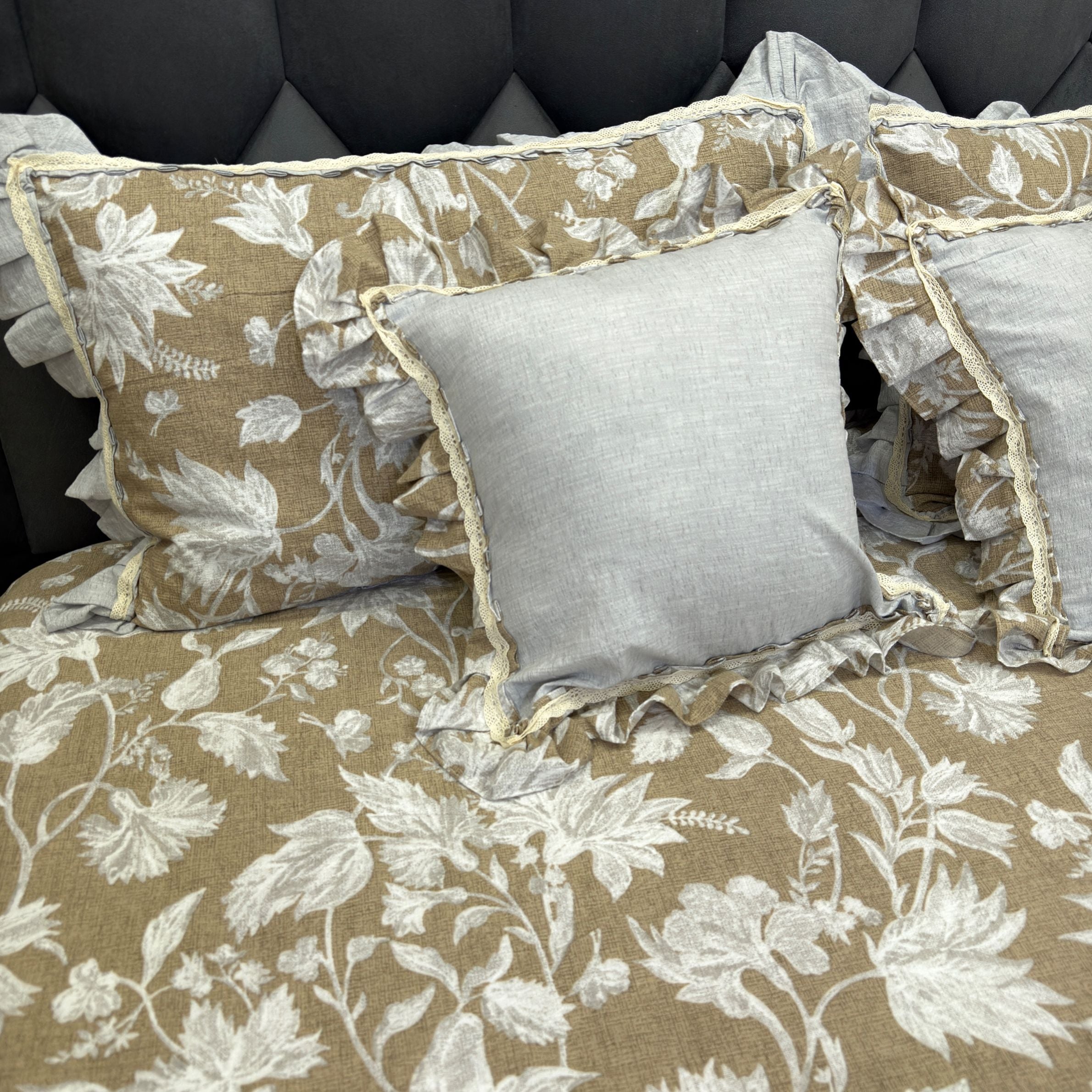 French Toile Print Luxury Bedsheet Set - 5 Pc Coordinated Collection