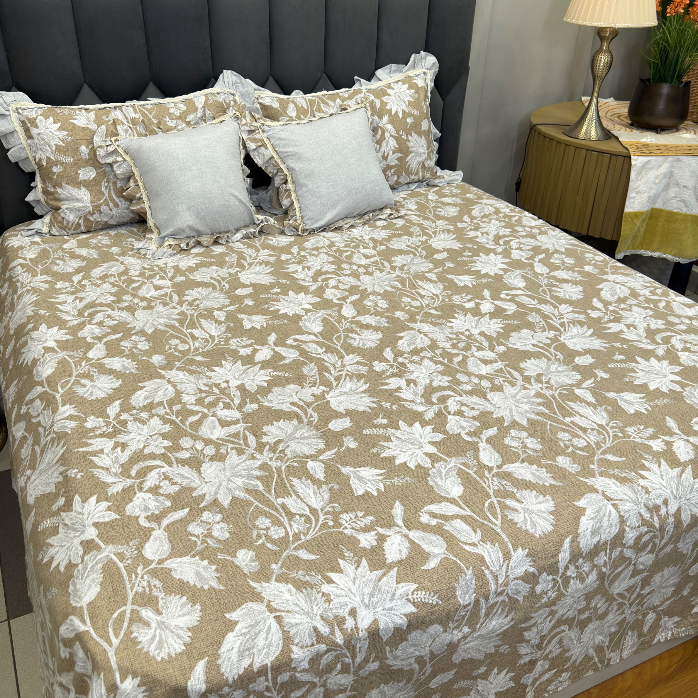 French Toile Print Luxury Bedsheet Set - 5 Pc Coordinated Collection