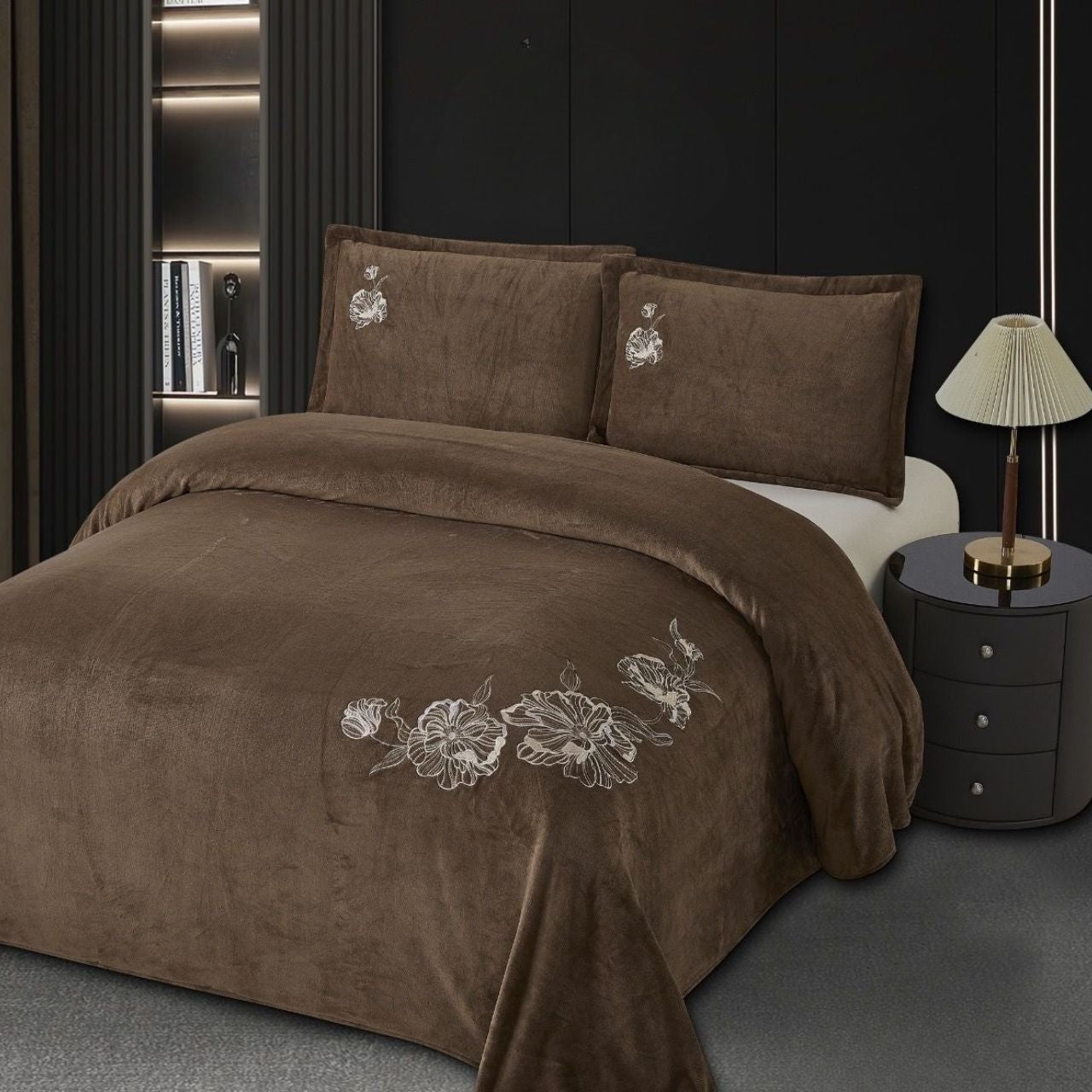 Premium Embroidery Velvet-Touch Bedsheet Set