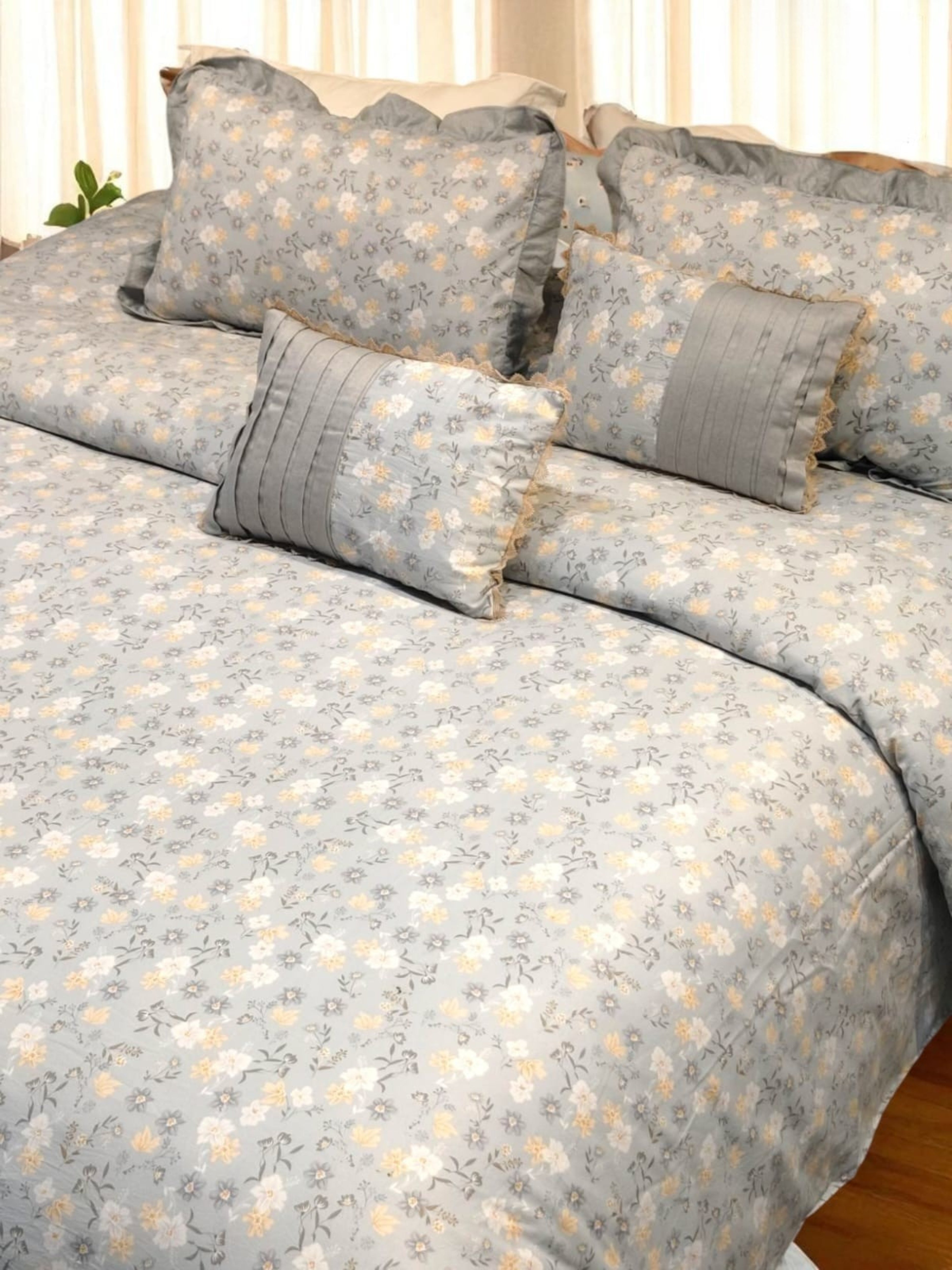 Squirrel Luxury Designer Bedsheet Set