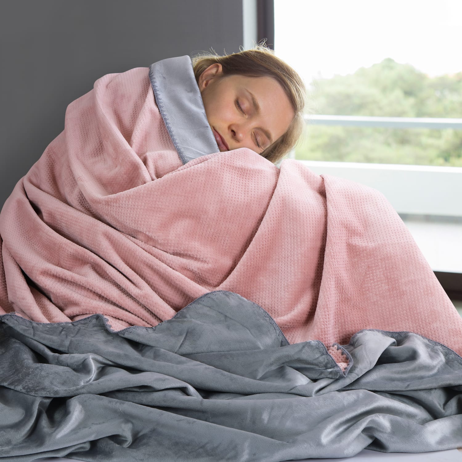 Hibiki Reversible Blanket