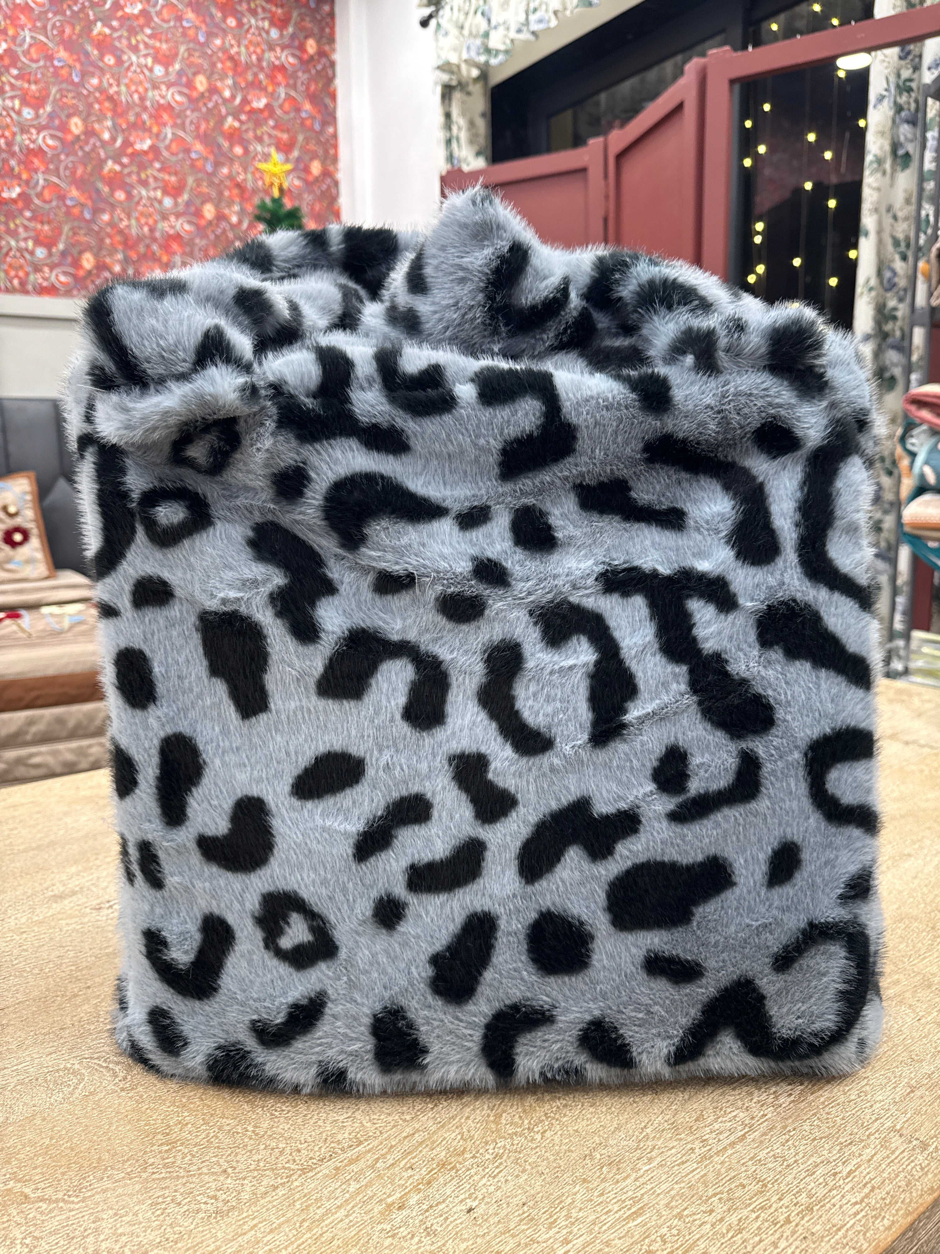 Tiger Print Rabbit Fur Blanket – Ultra Luxury Warmth