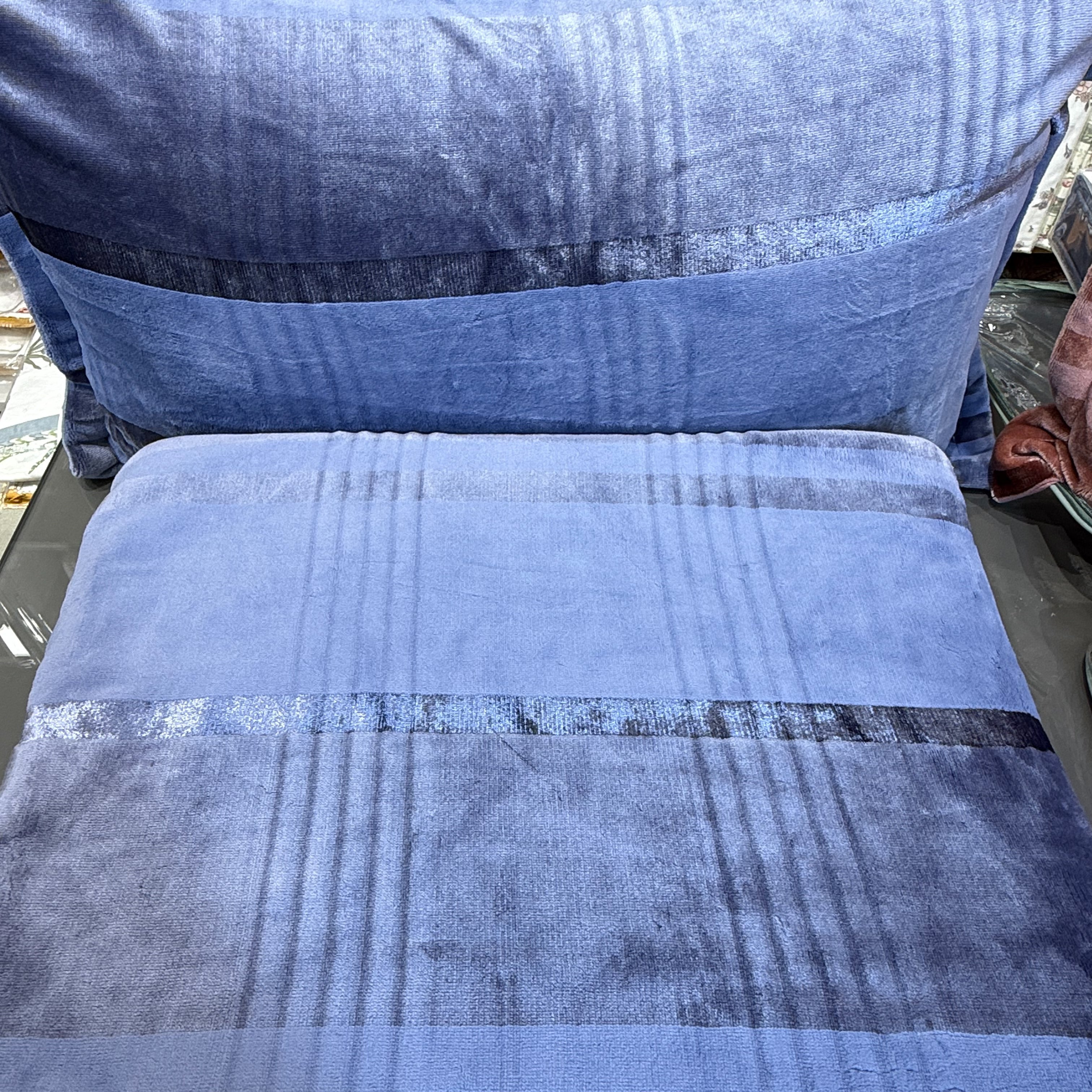 Metallic Winter Warm Bedsheet