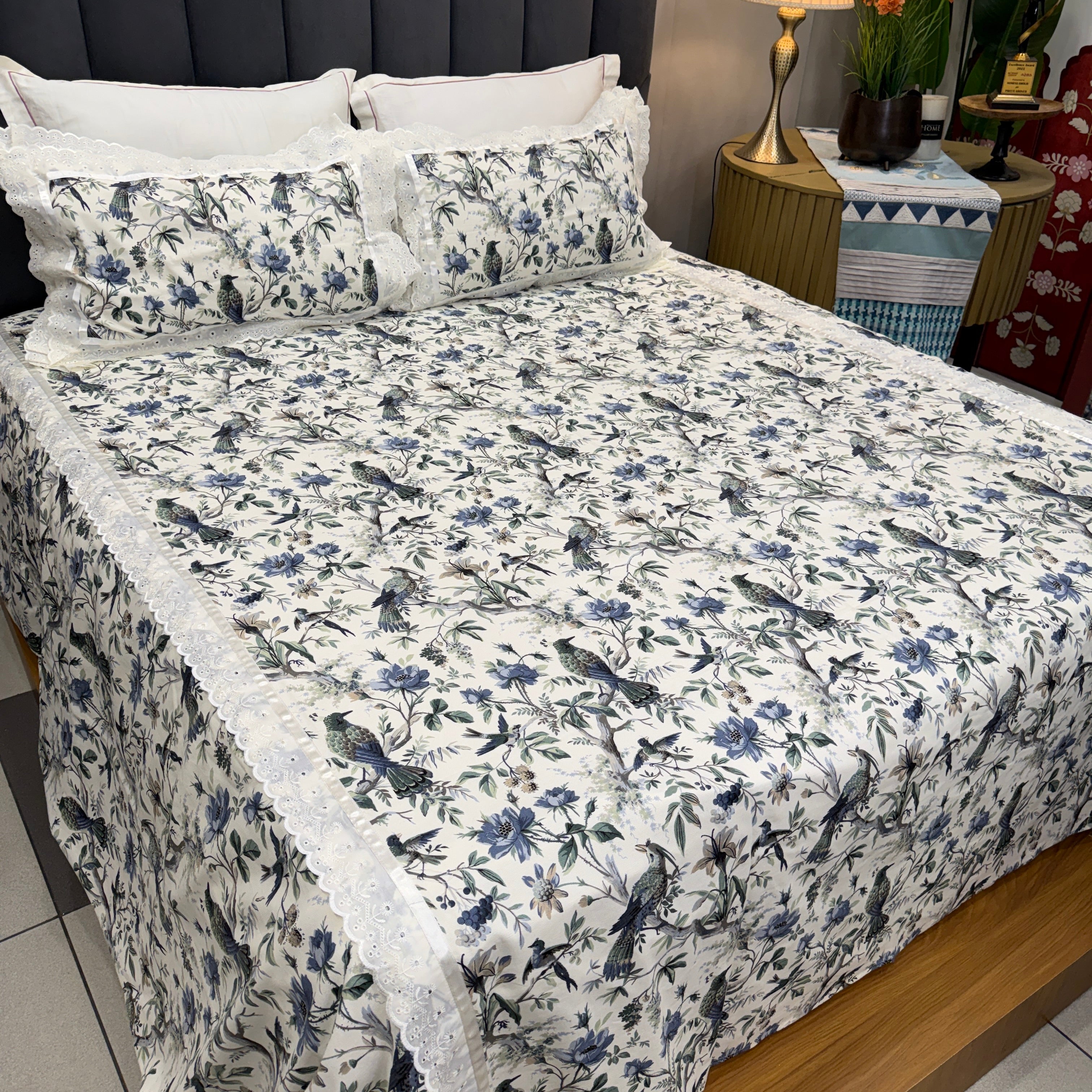 Duck Laces Bedcover