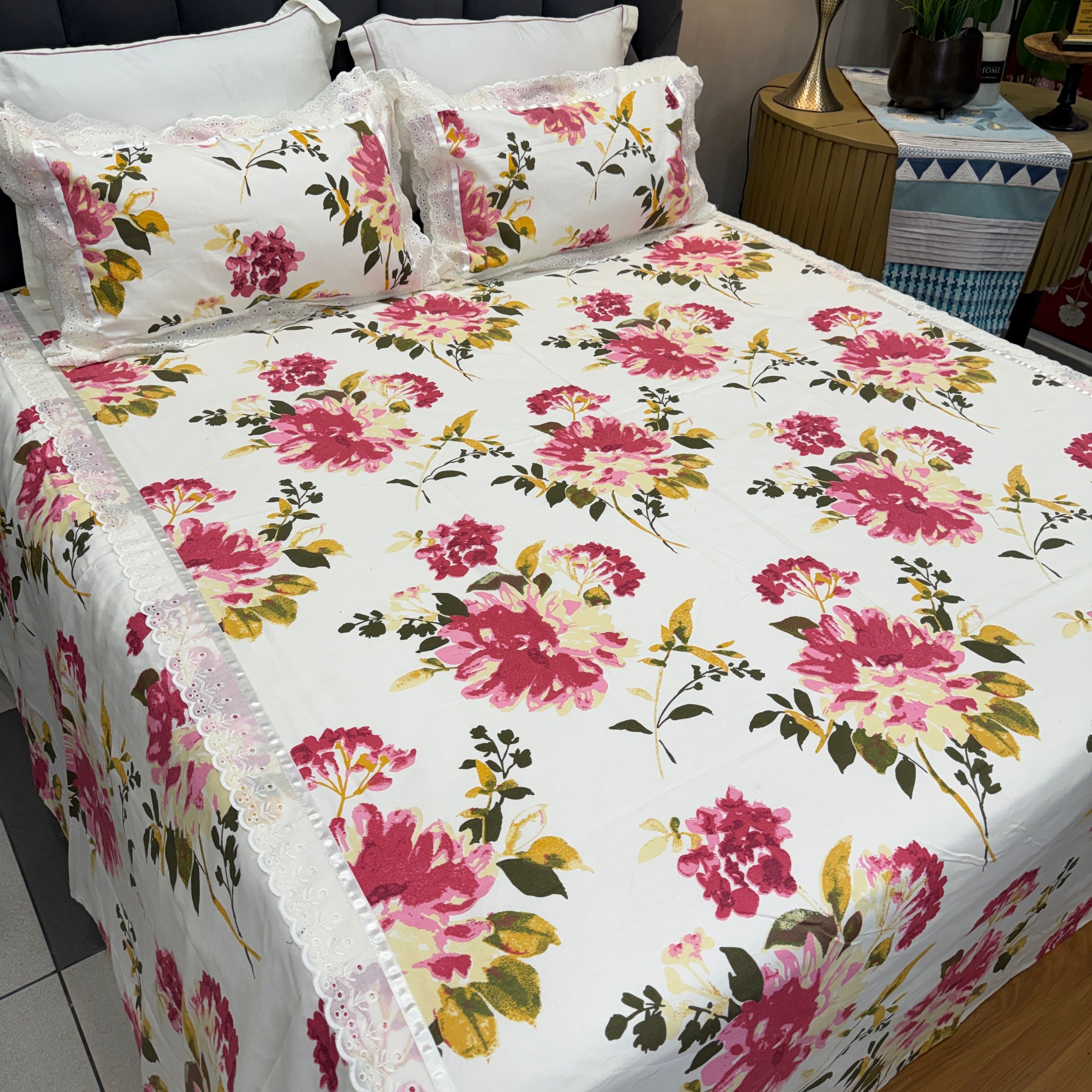 Duck Laces Bedcover