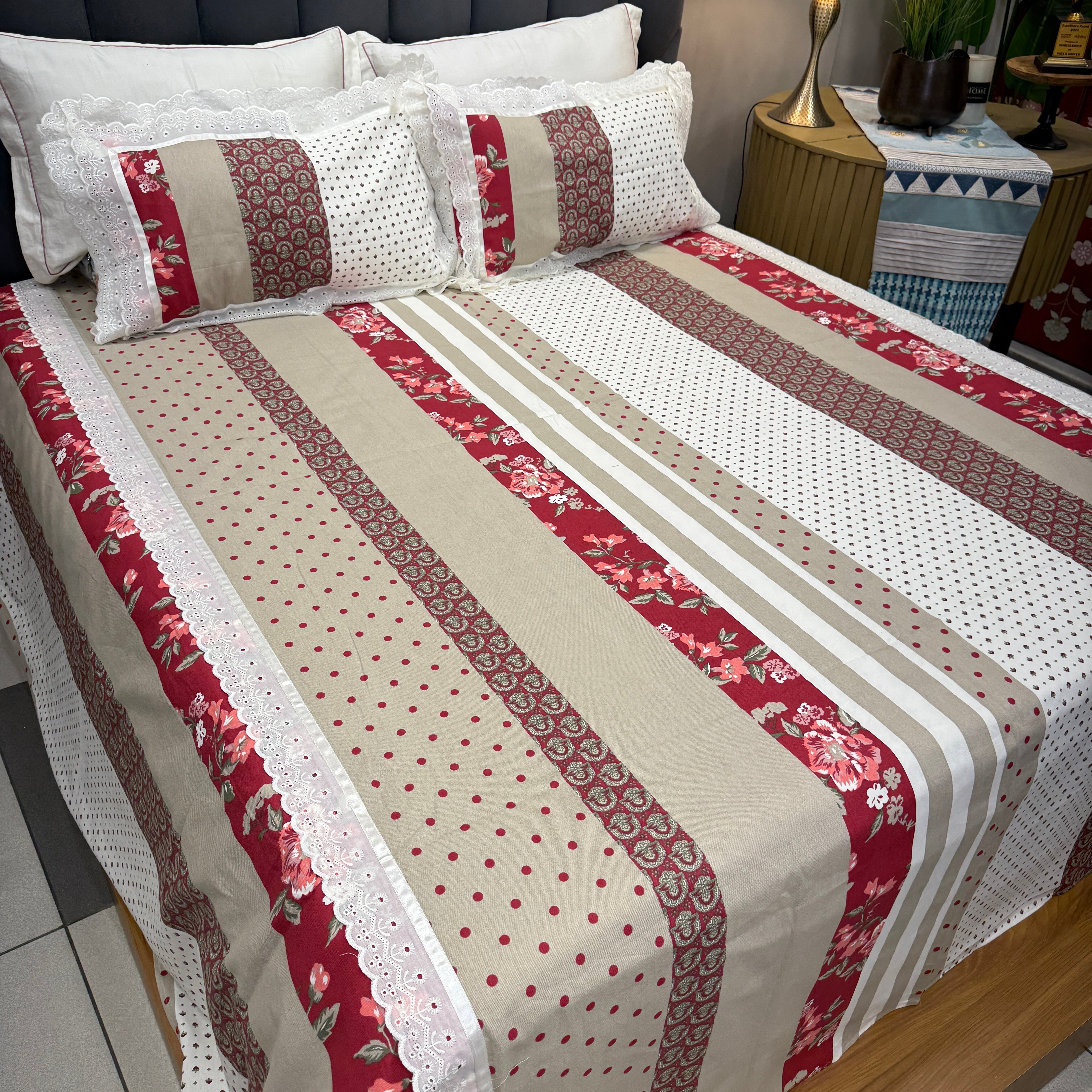 Duck Laces Bedcover
