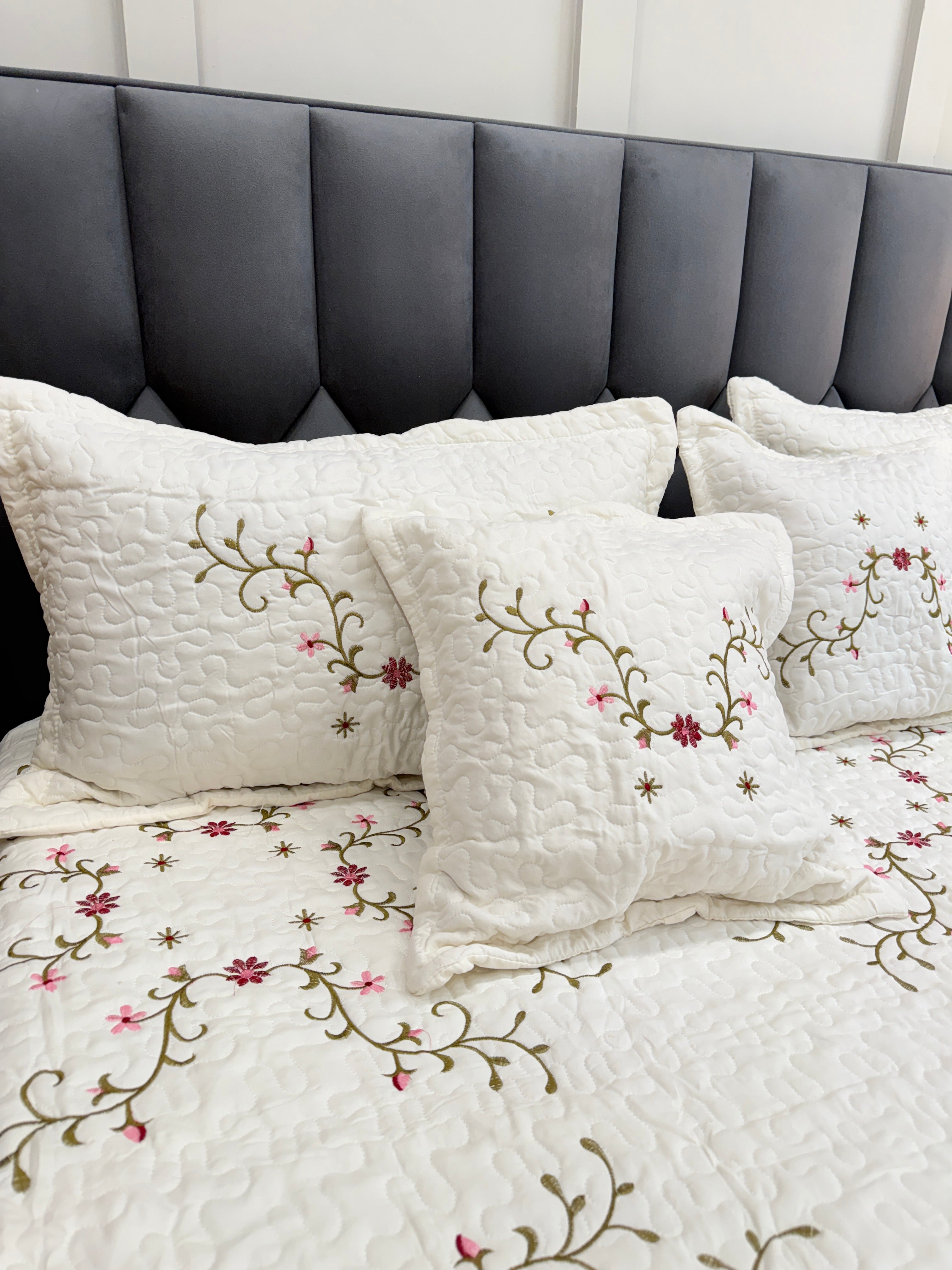 Bergamo 5-Piece Bedcover Set