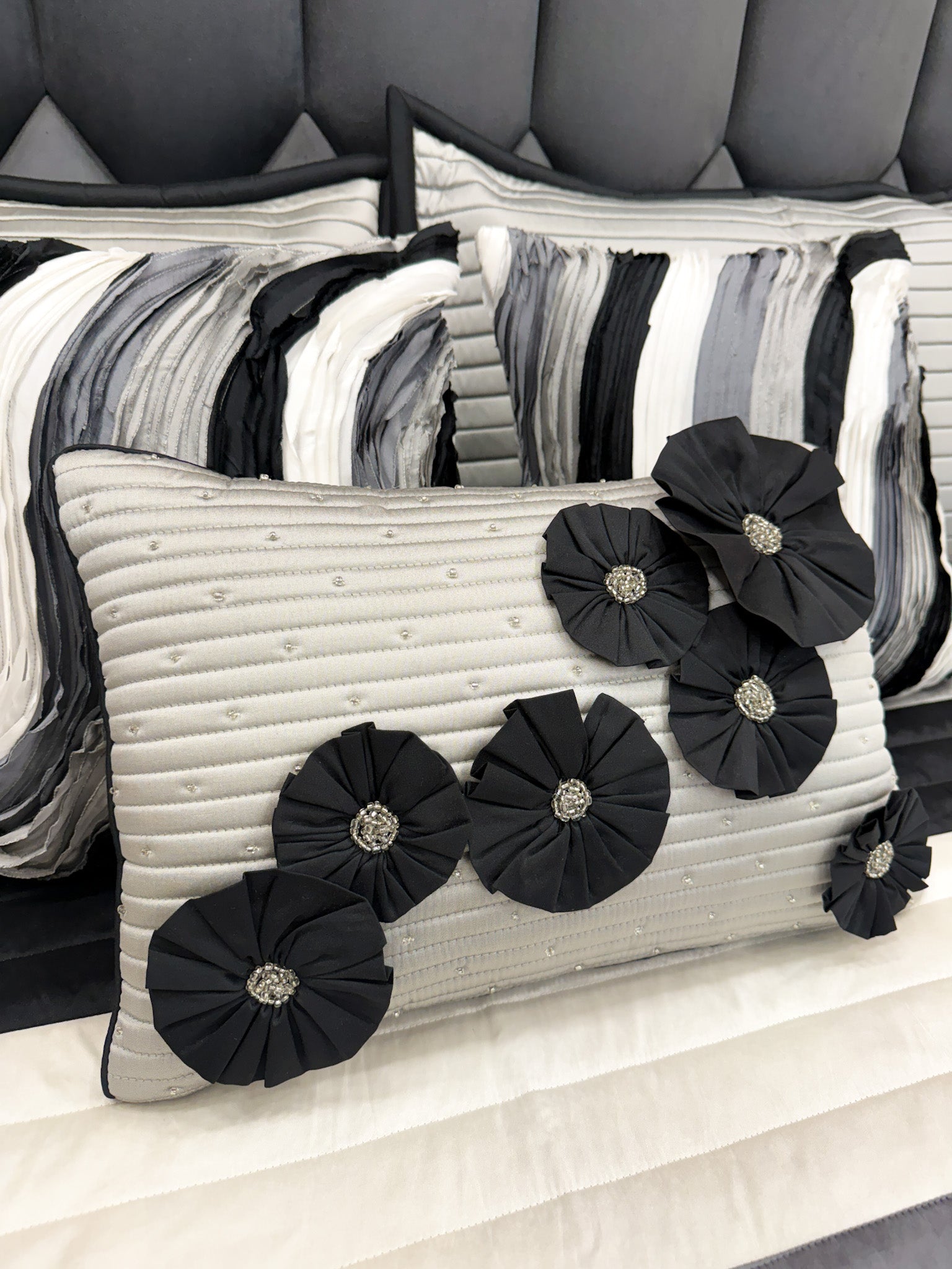 Luxury 6 Pc Bedcover Set – Silk Cotton Elegance