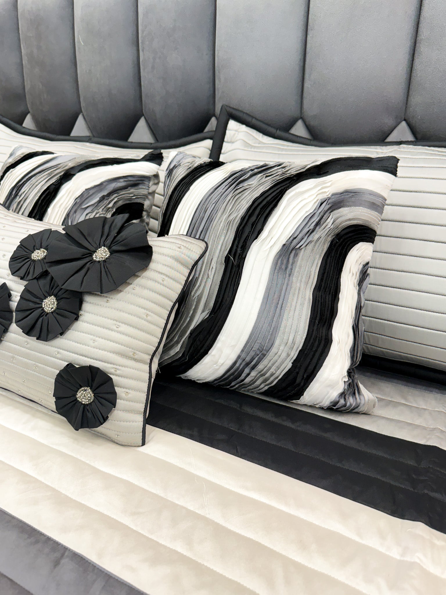 Luxury 6 Pc Bedcover Set – Silk Cotton Elegance