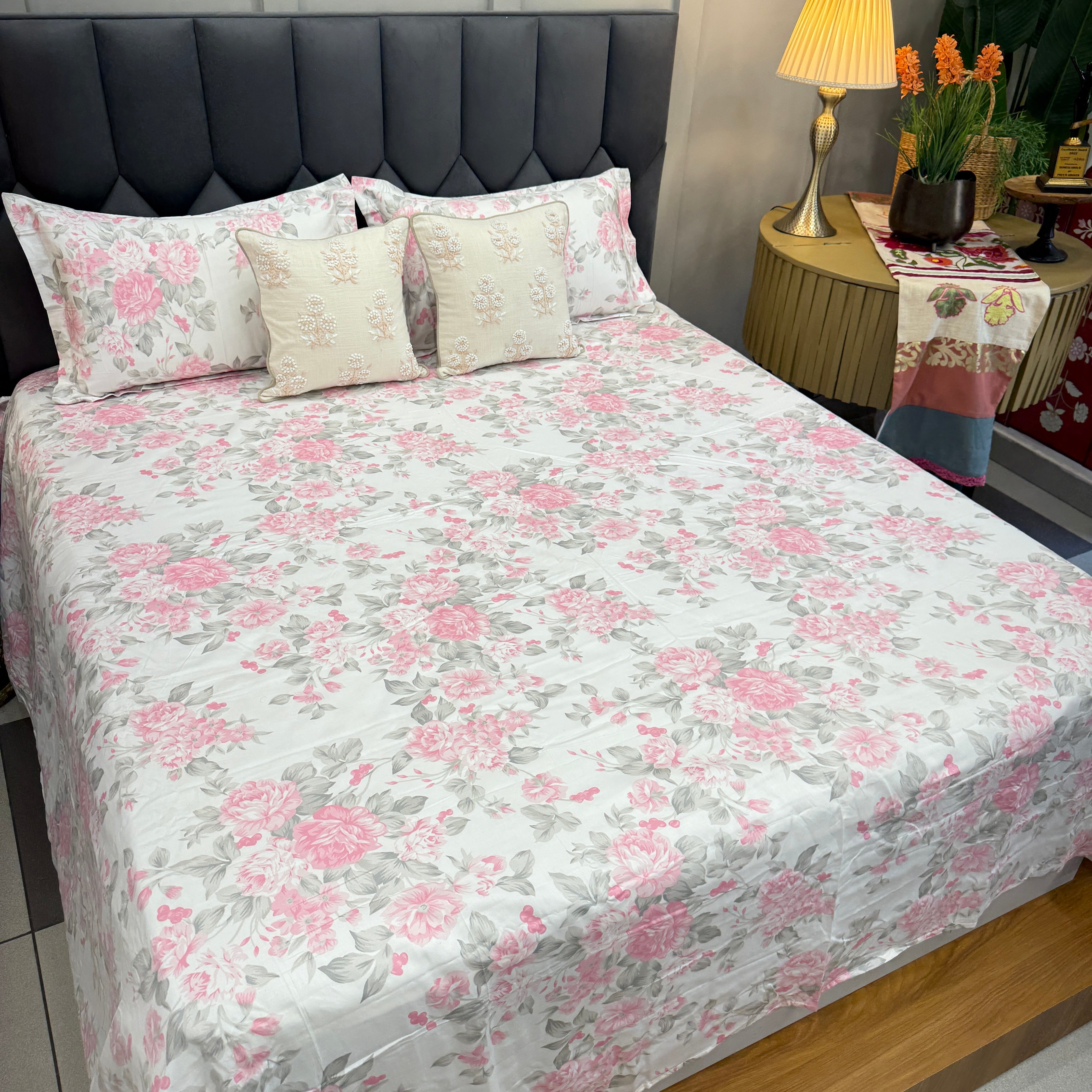 Fine Cotton 350 TC Premium Modern King Size Bedsheet