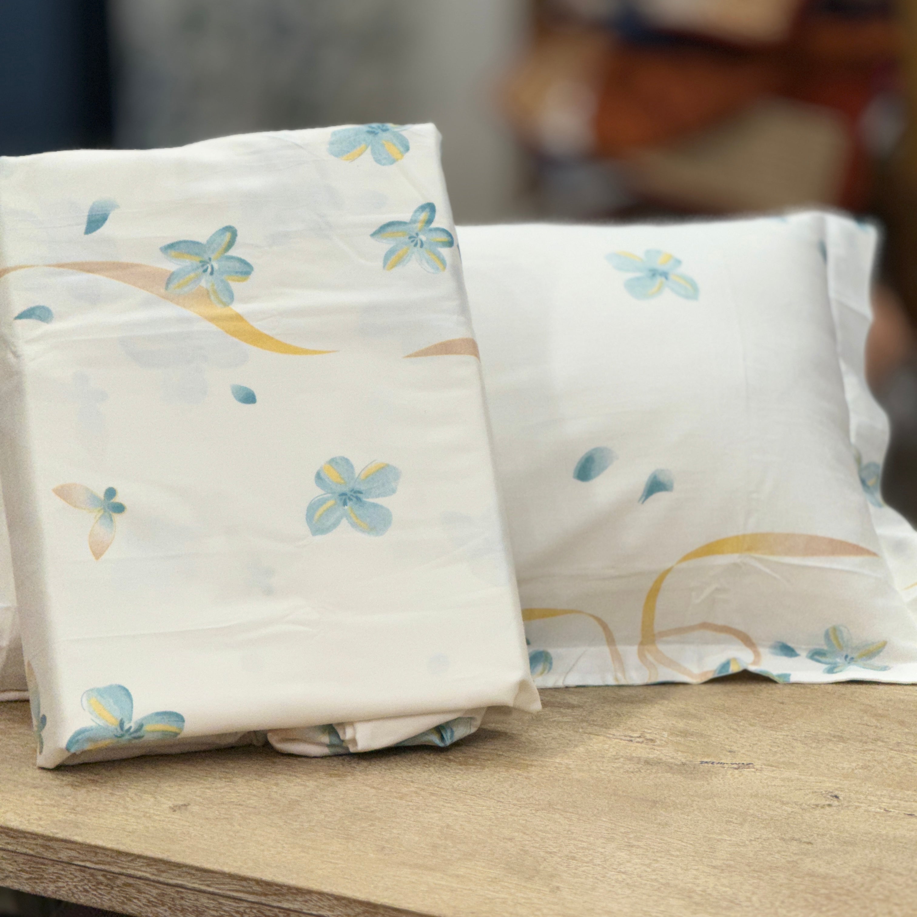 Fine Cotton 350 TC Premium Modern King Size Bedsheet