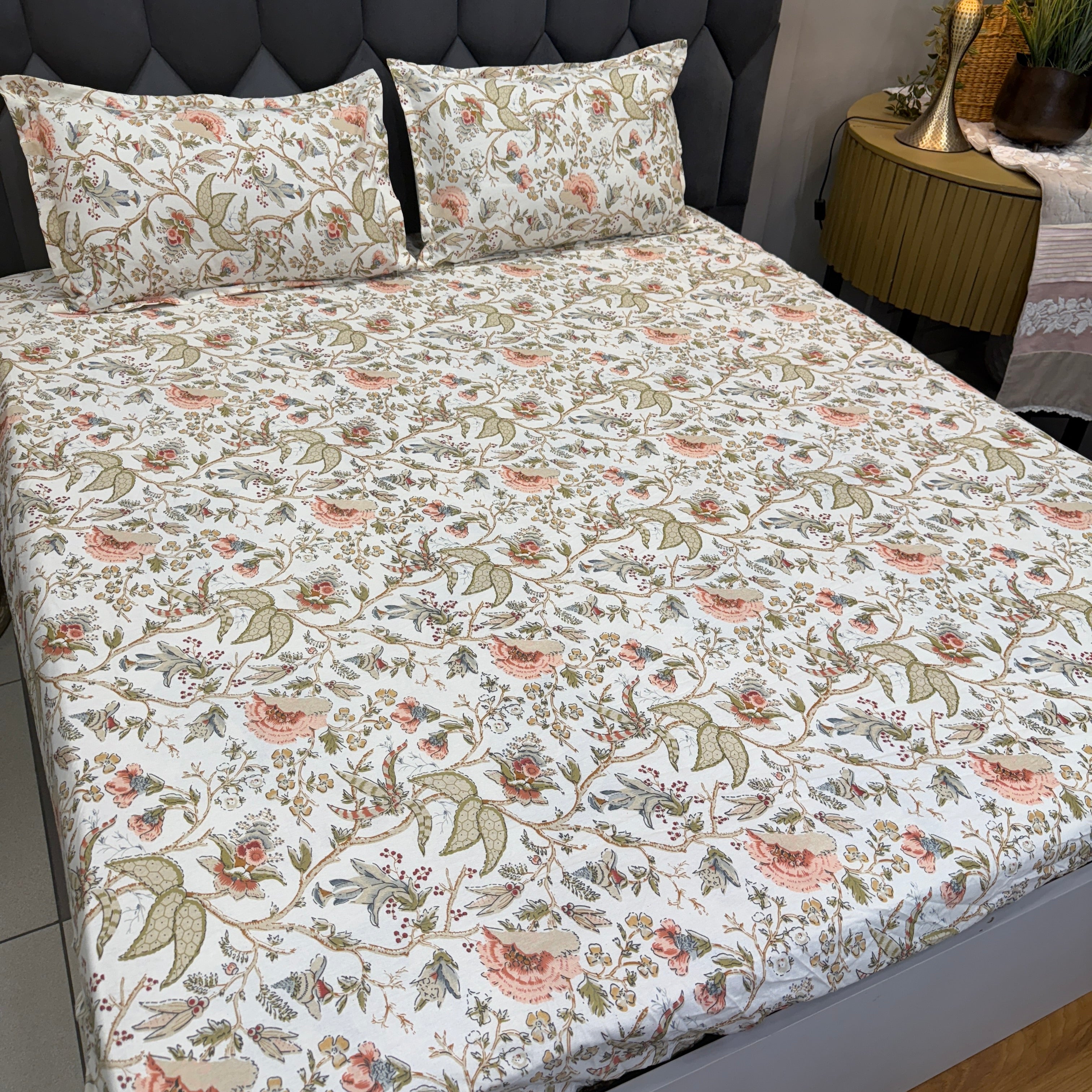 Victorian Print Floral Elastic Fitted Bedsheet