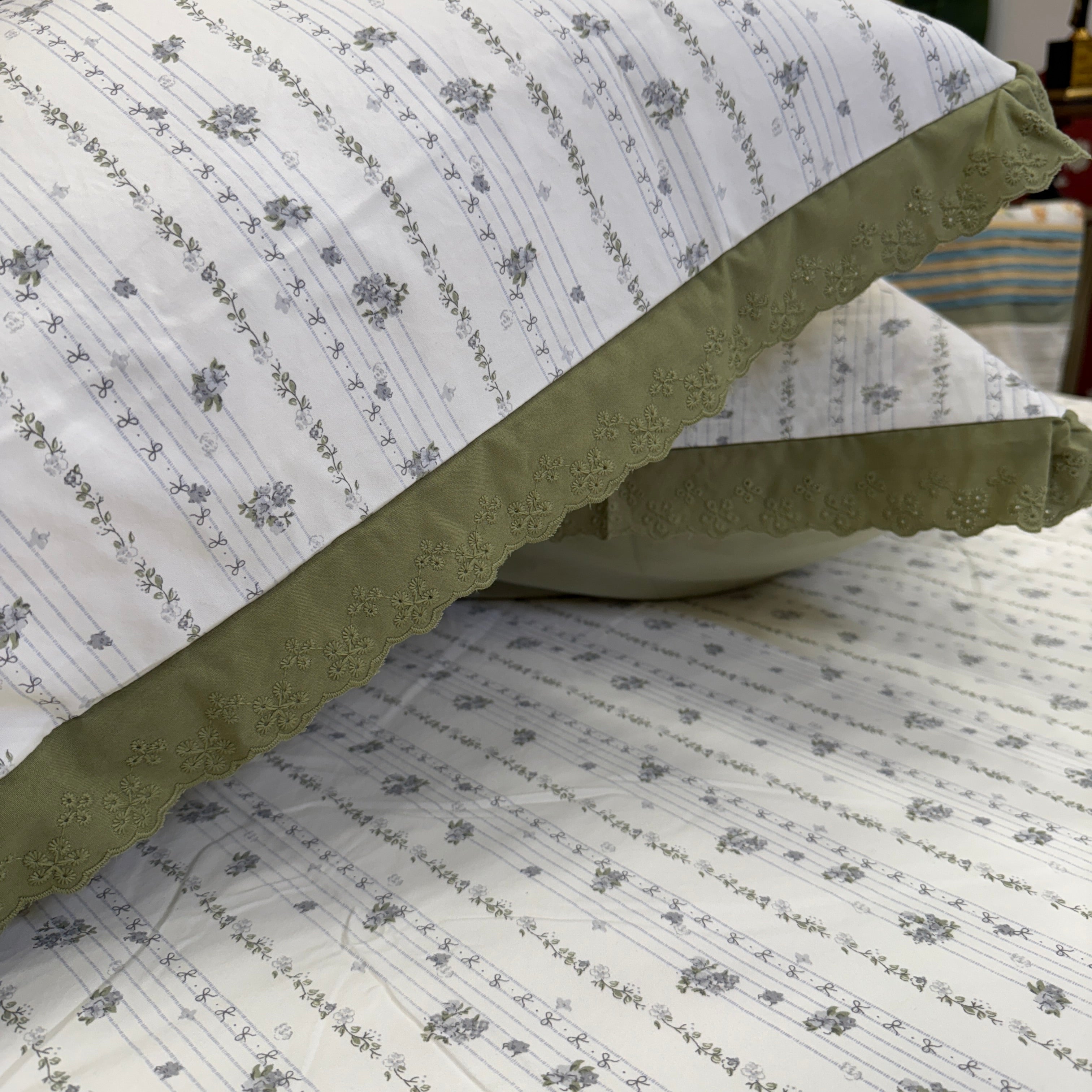 Premium King Size Bedsheets – Ultra Soft & Luxurious Feel