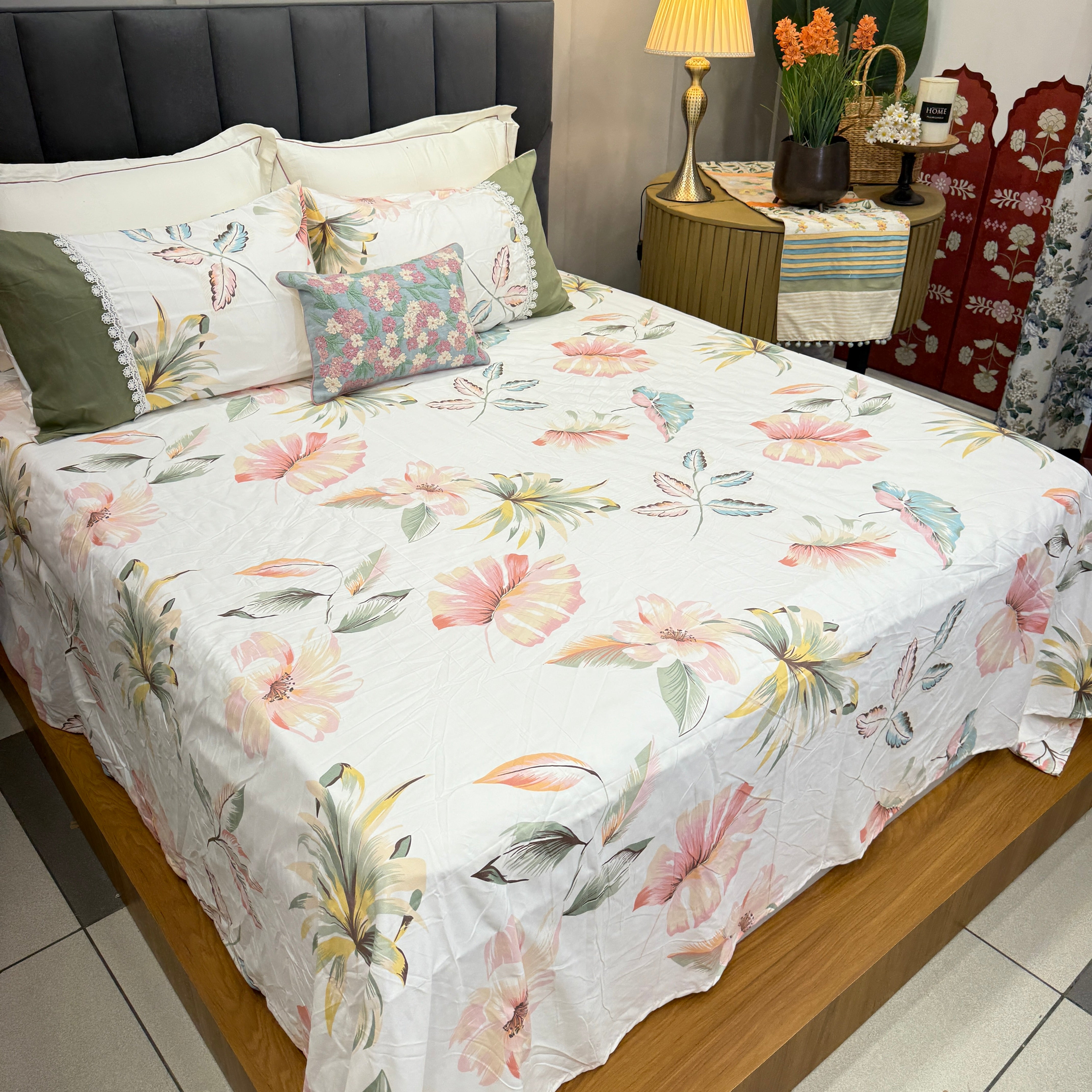 Super Soft Floral Print Bedsheet Set