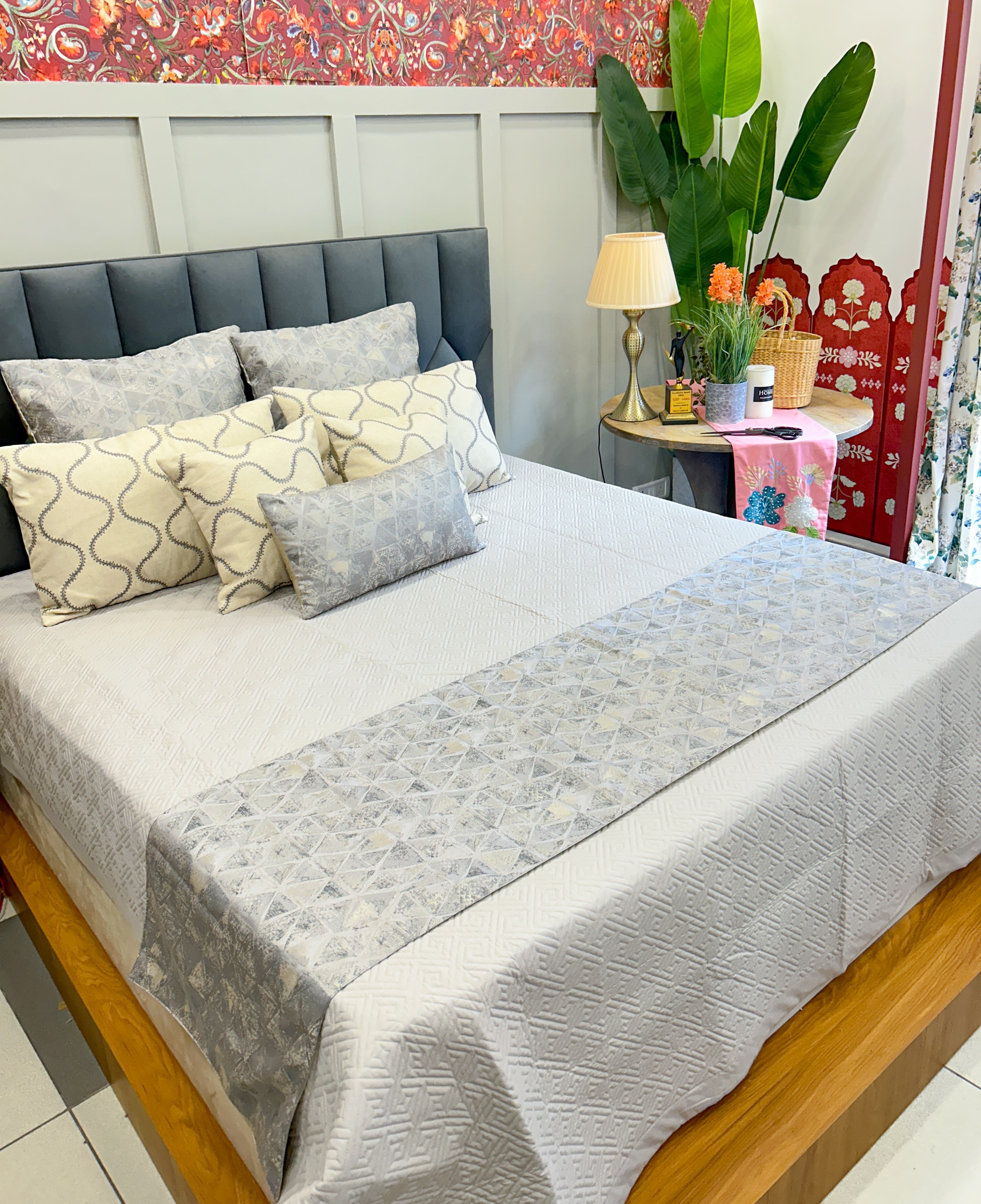 Royal Elegance 9-Piece King Size Jacquard Cotton Bedding Set
