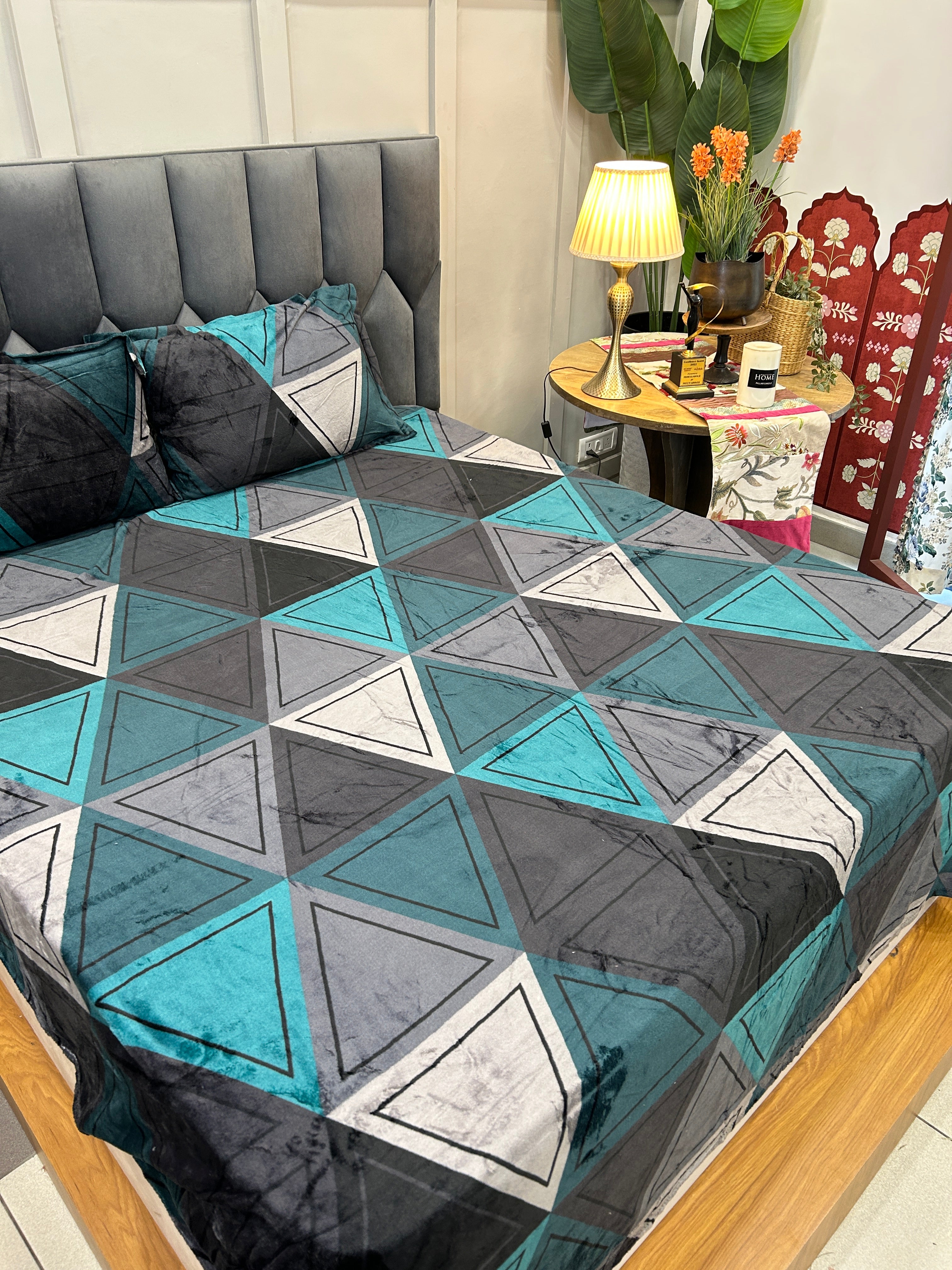 Winter Warm Bedsheets – Premium Collection