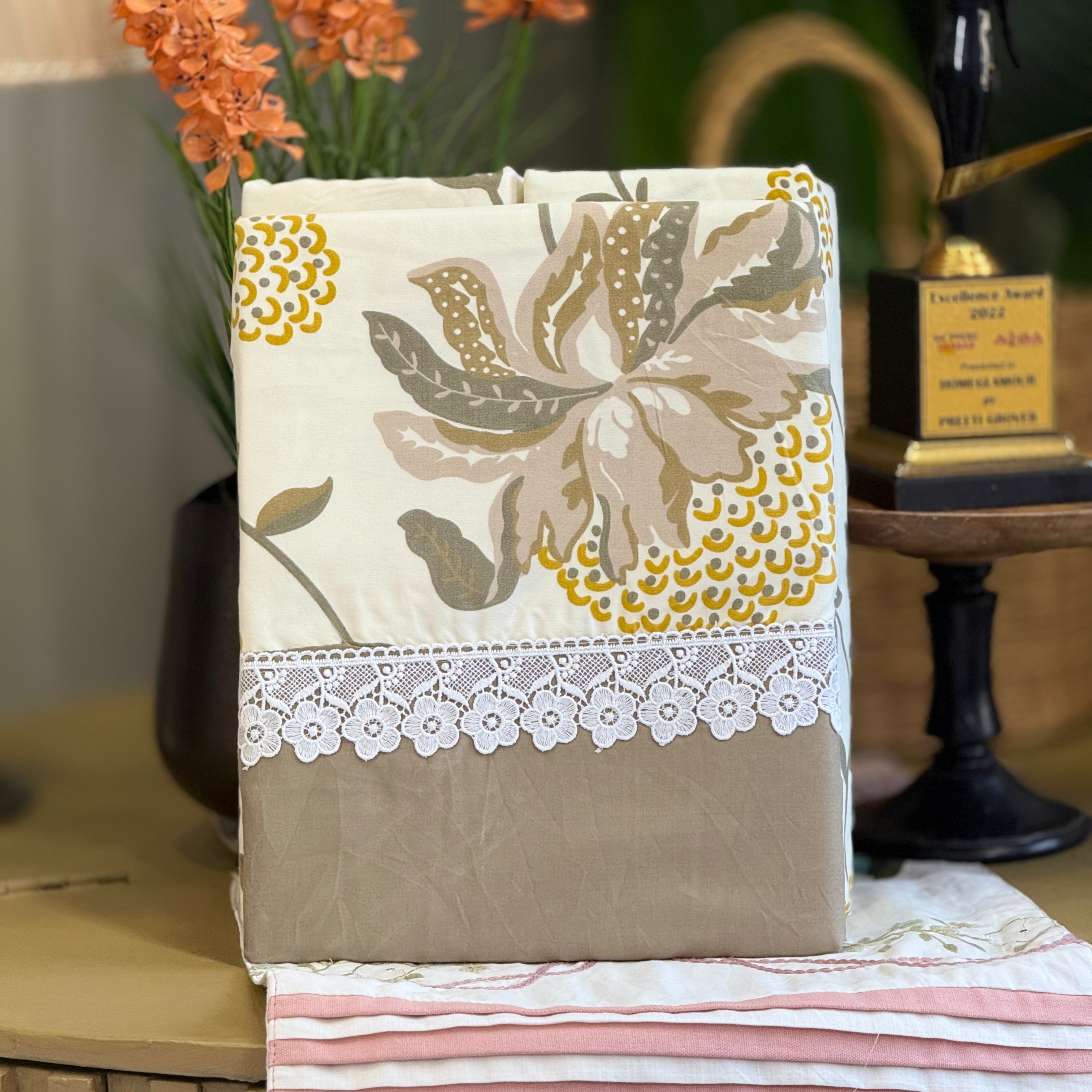 Super Soft Floral Print Bedsheet Set