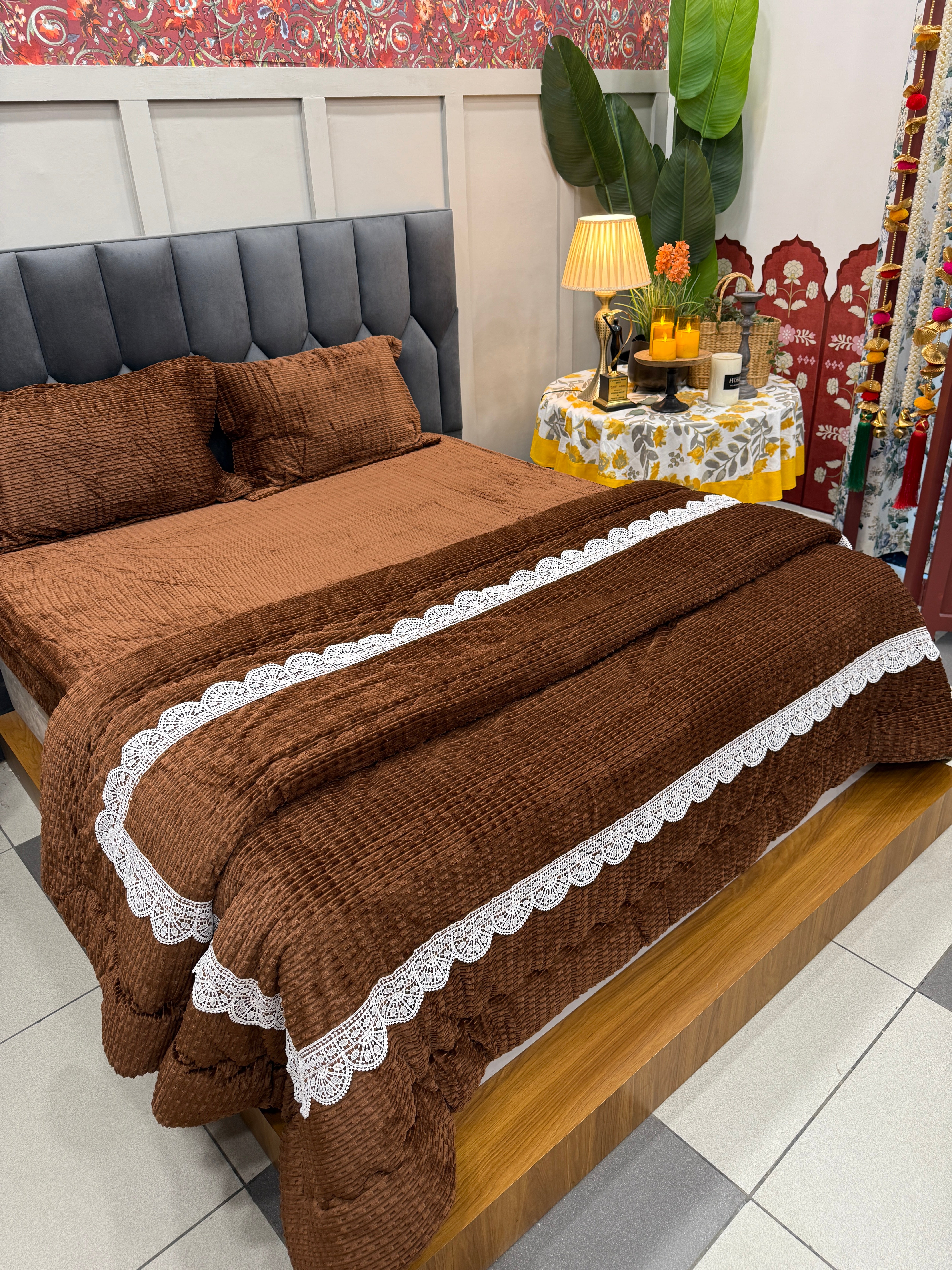 Ultra Luxury Warm Quilts & Bedding Set