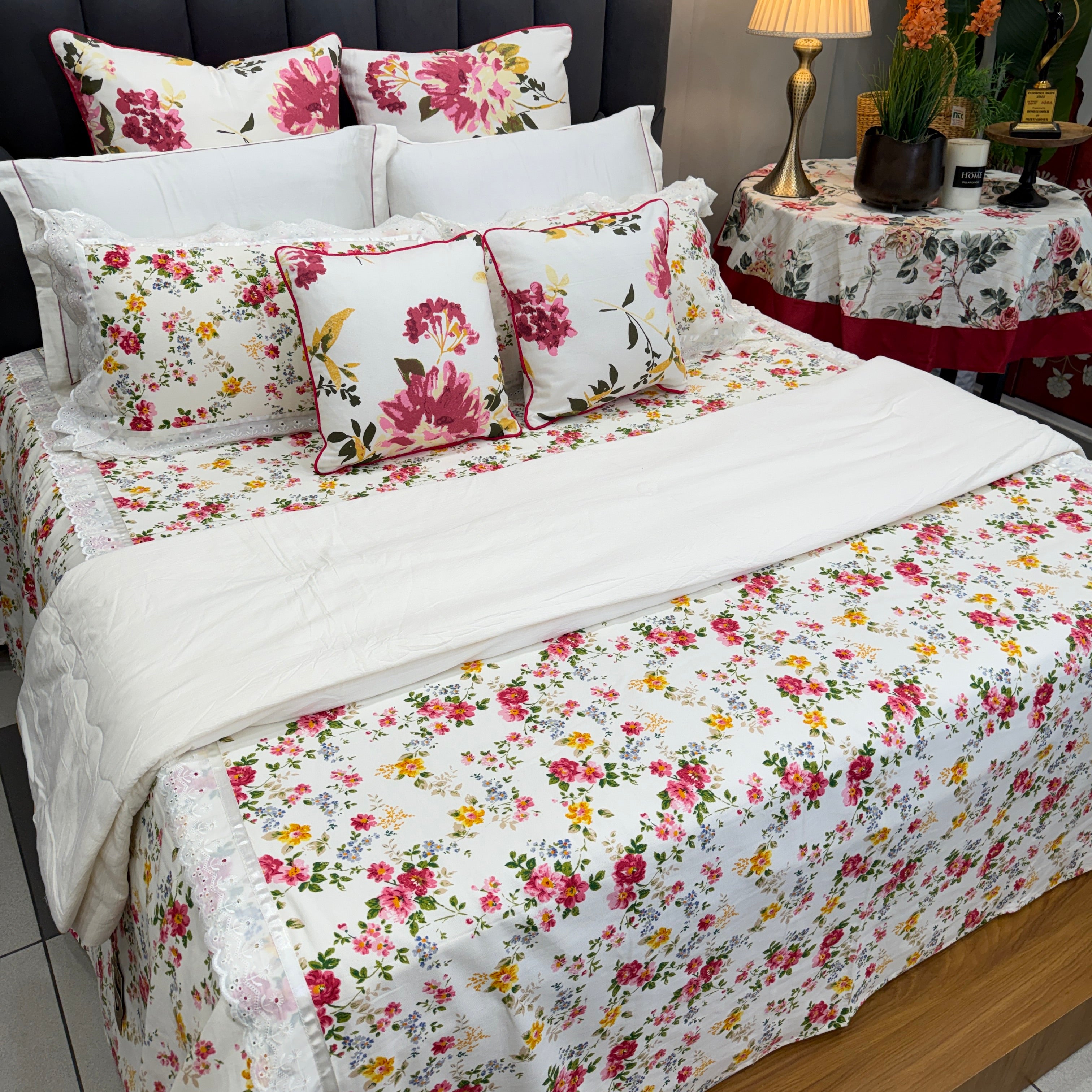 Duck Laces Bedcover