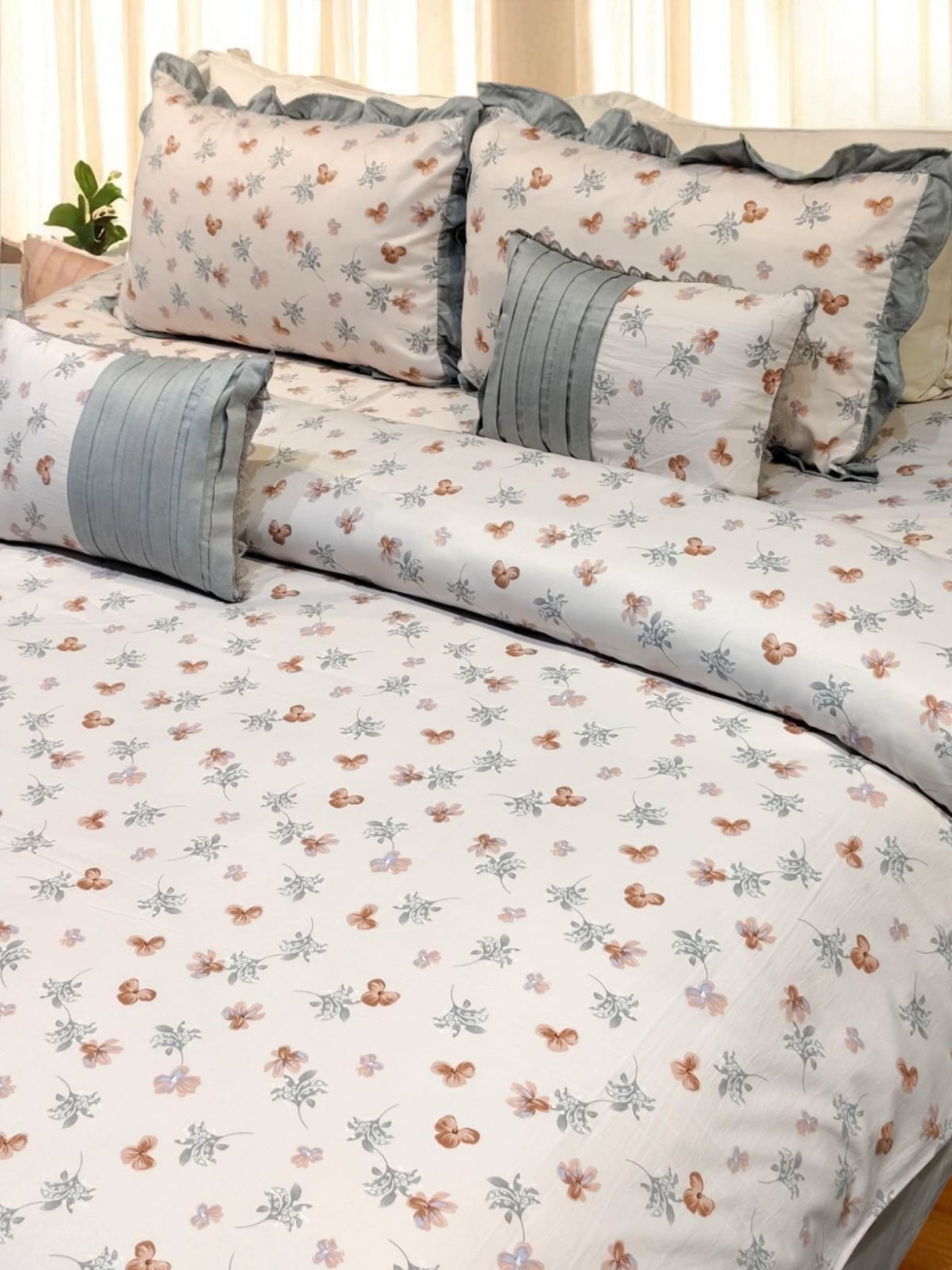 Squirrel Luxury Designer Bedsheet Set