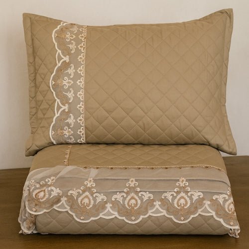 Luxury Embroidered Bedcover Set – King Size with Pillow Covers