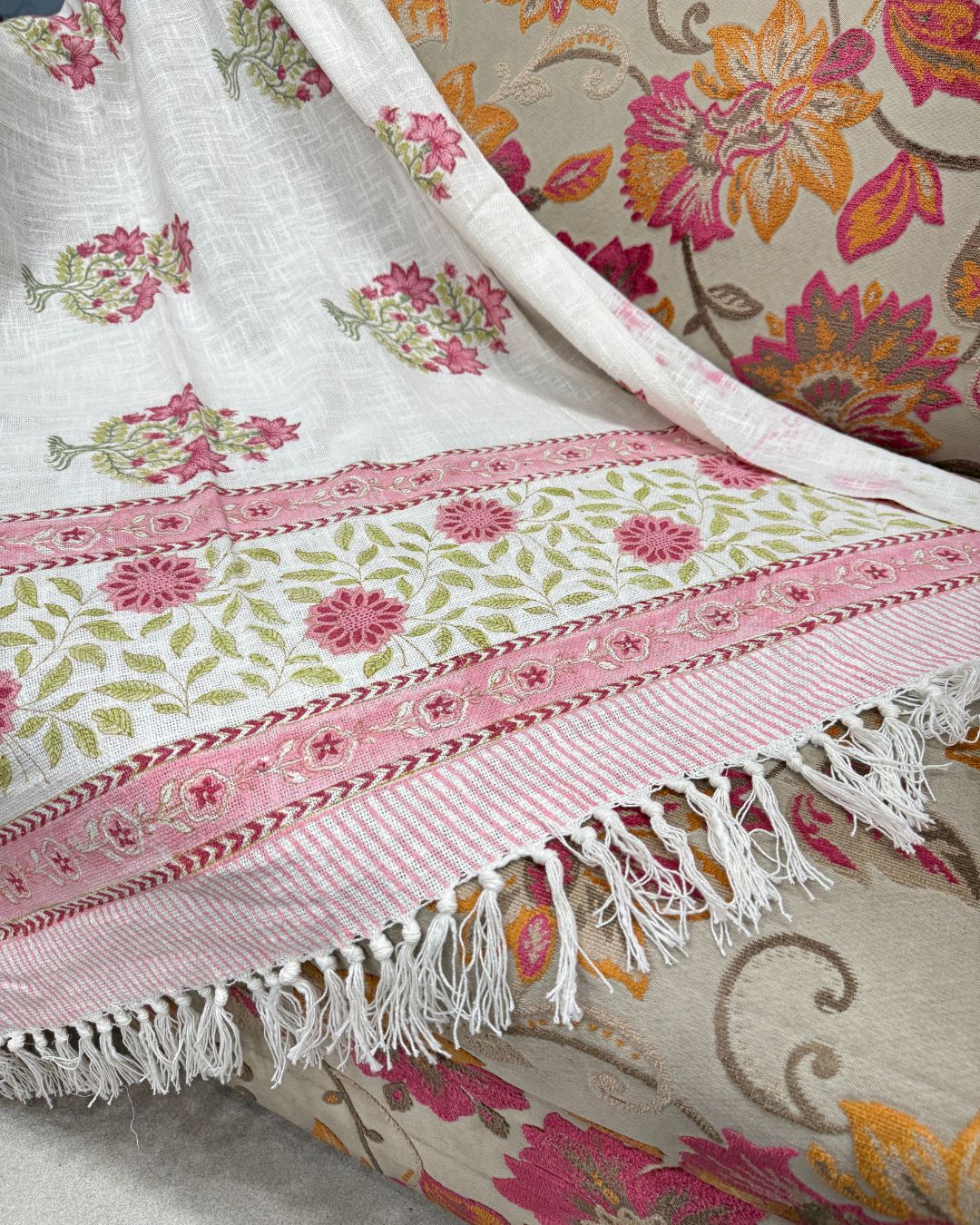 Elegant & luxury Sofa Throw