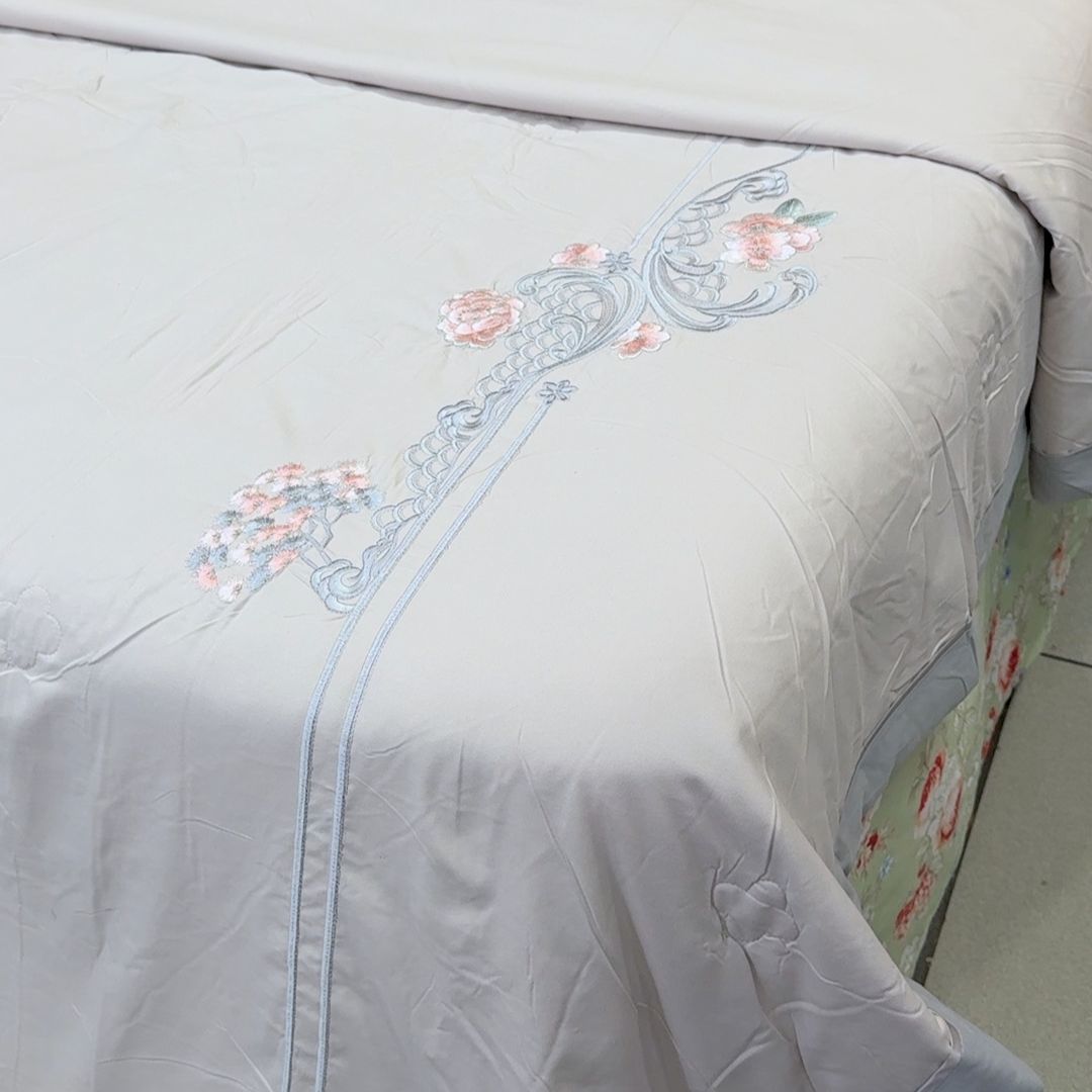 Solid Pastel AC Comforter