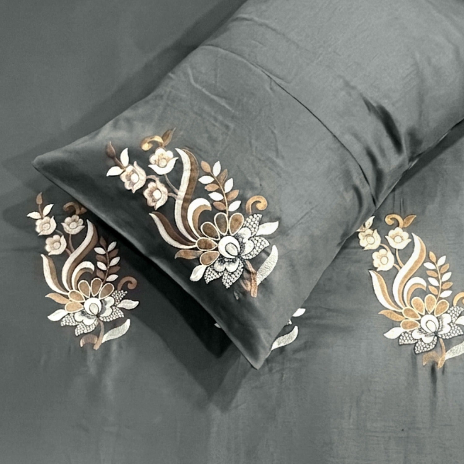 400 TC Pure Cotton Embroidery Bedsheets