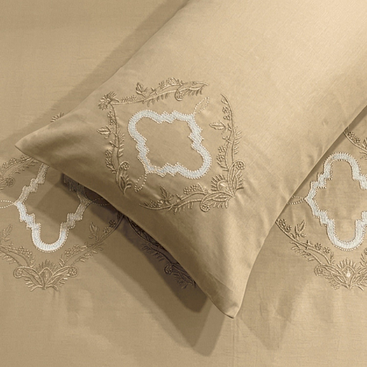400 TC Pure Cotton Embroidery Bedsheets