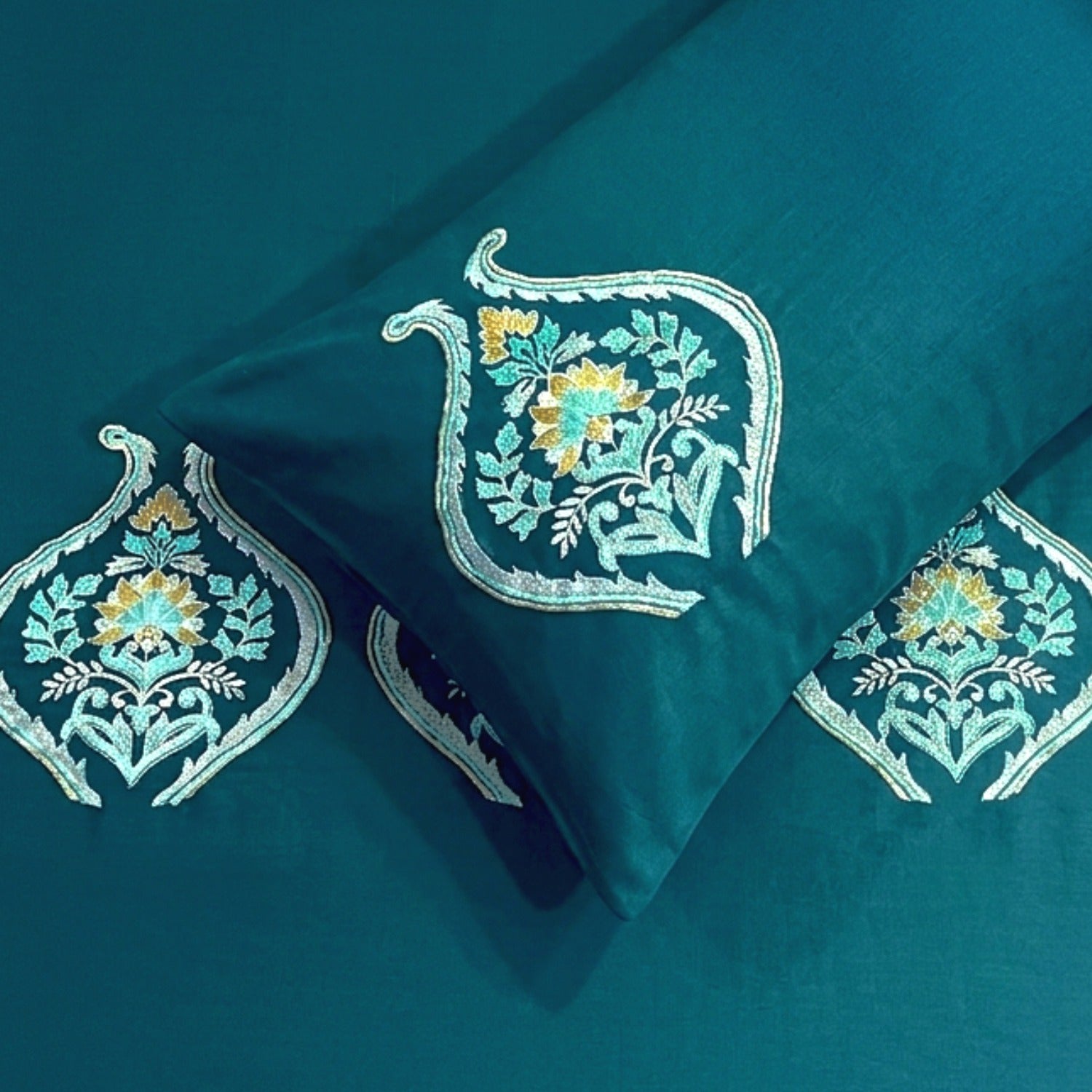 400 TC Pure Cotton Embroidery Bedsheets
