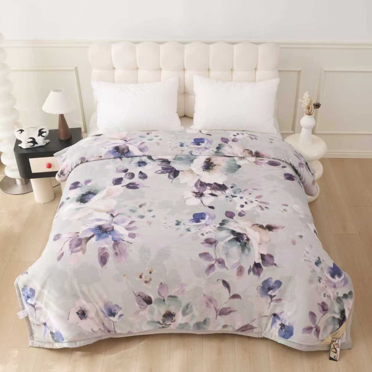 Heritage King Size Super Warm Blanket — 3-Layered Winter Luxury